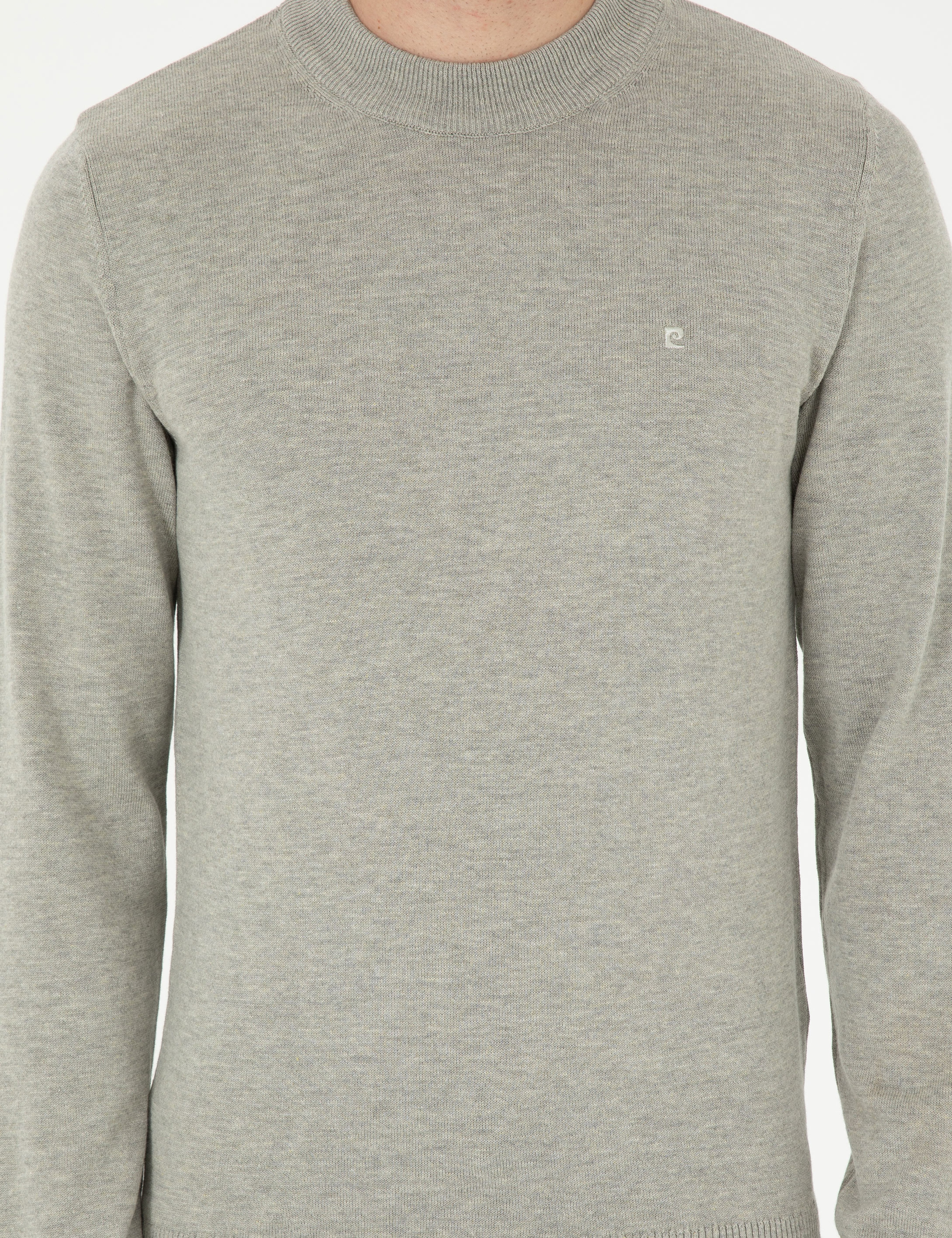 Açık Gri Melanj Slim Fit Çeyrek Yaka Basic Triko Kazak - Image 6