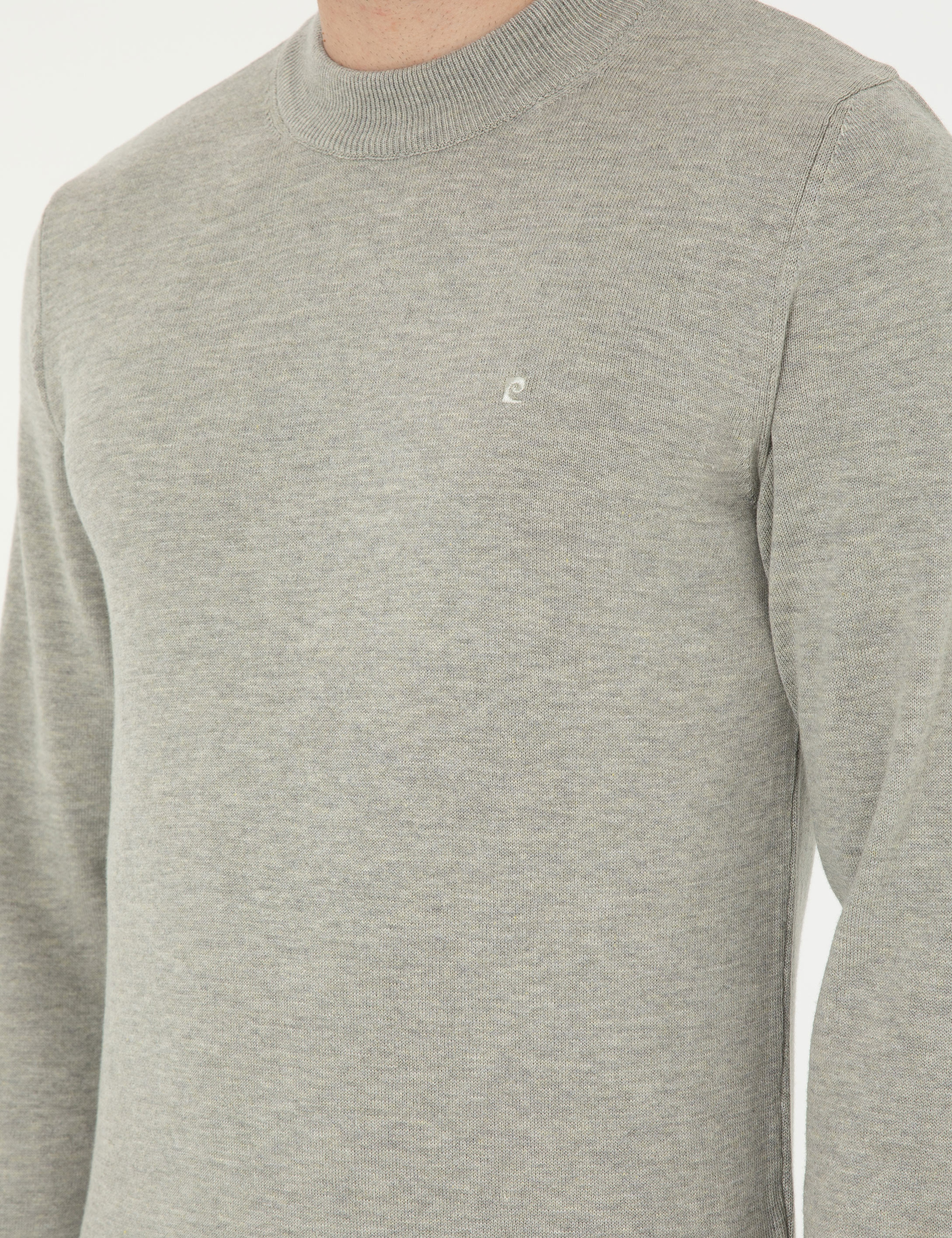 Açık Gri Melanj Slim Fit Çeyrek Yaka Basic Triko Kazak