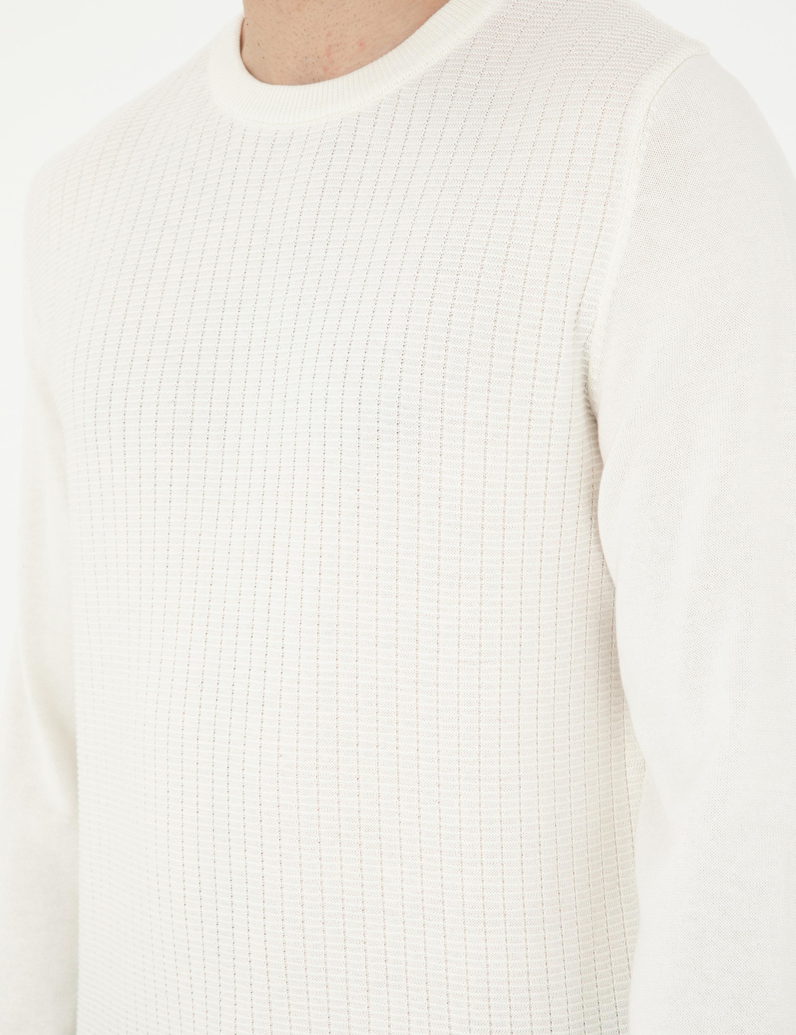 Ekru Regular Fit Bisiklet Yaka Yün Karışımlı Triko Kazak