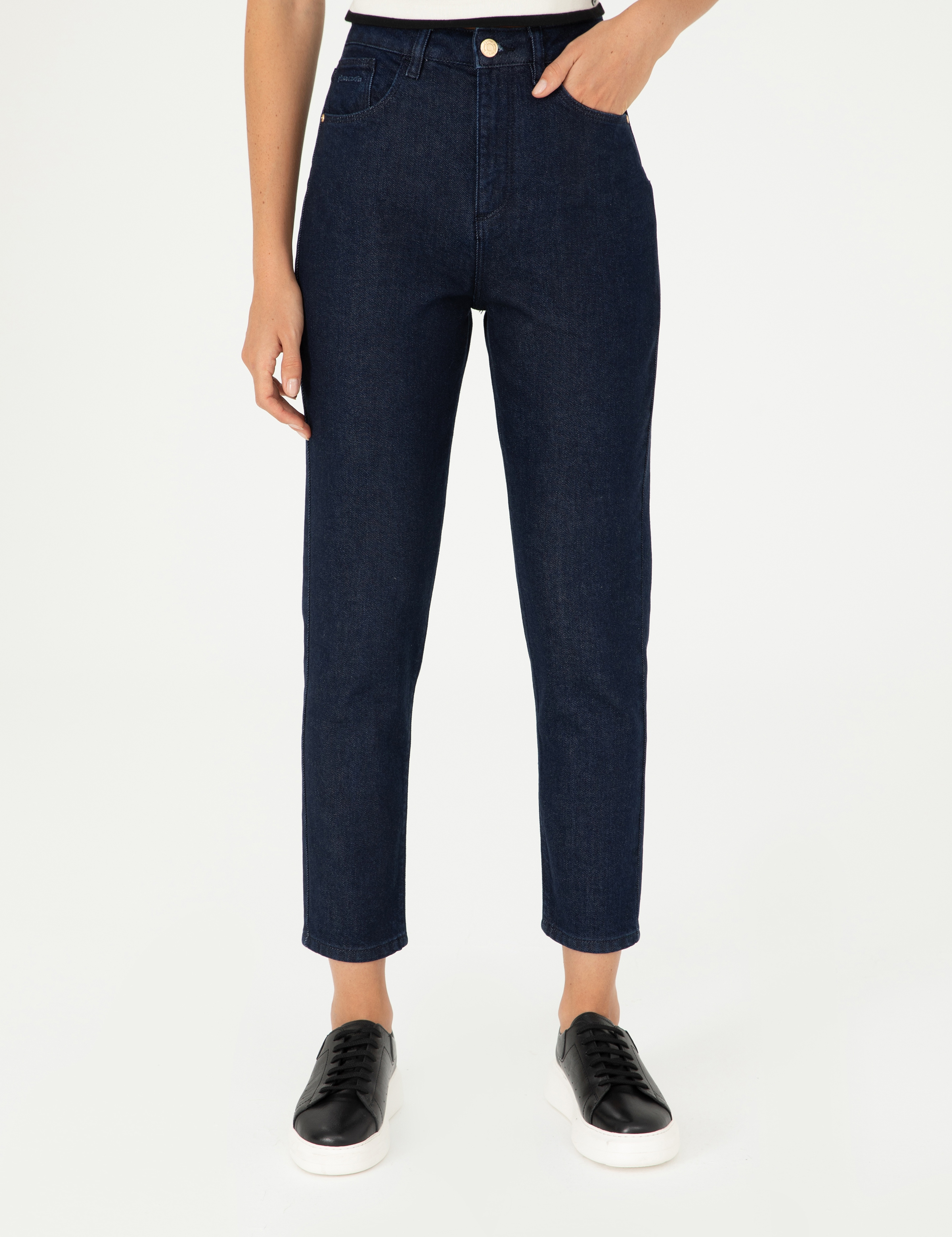Koyu İndigo Mom Fit Jean Pantolon - Image 2