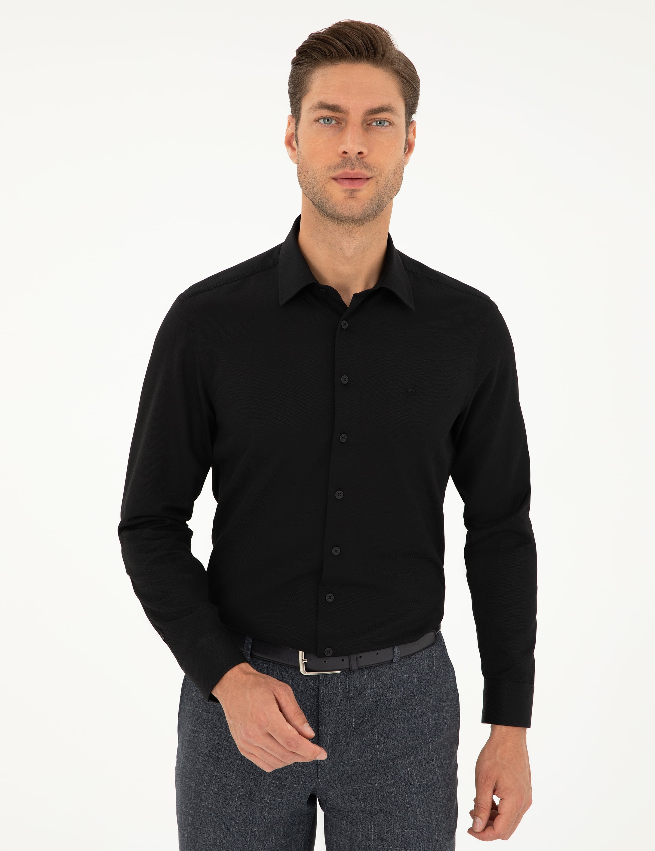 Siyah Armürlü Slim Fit Uzun Kollu Gömlek