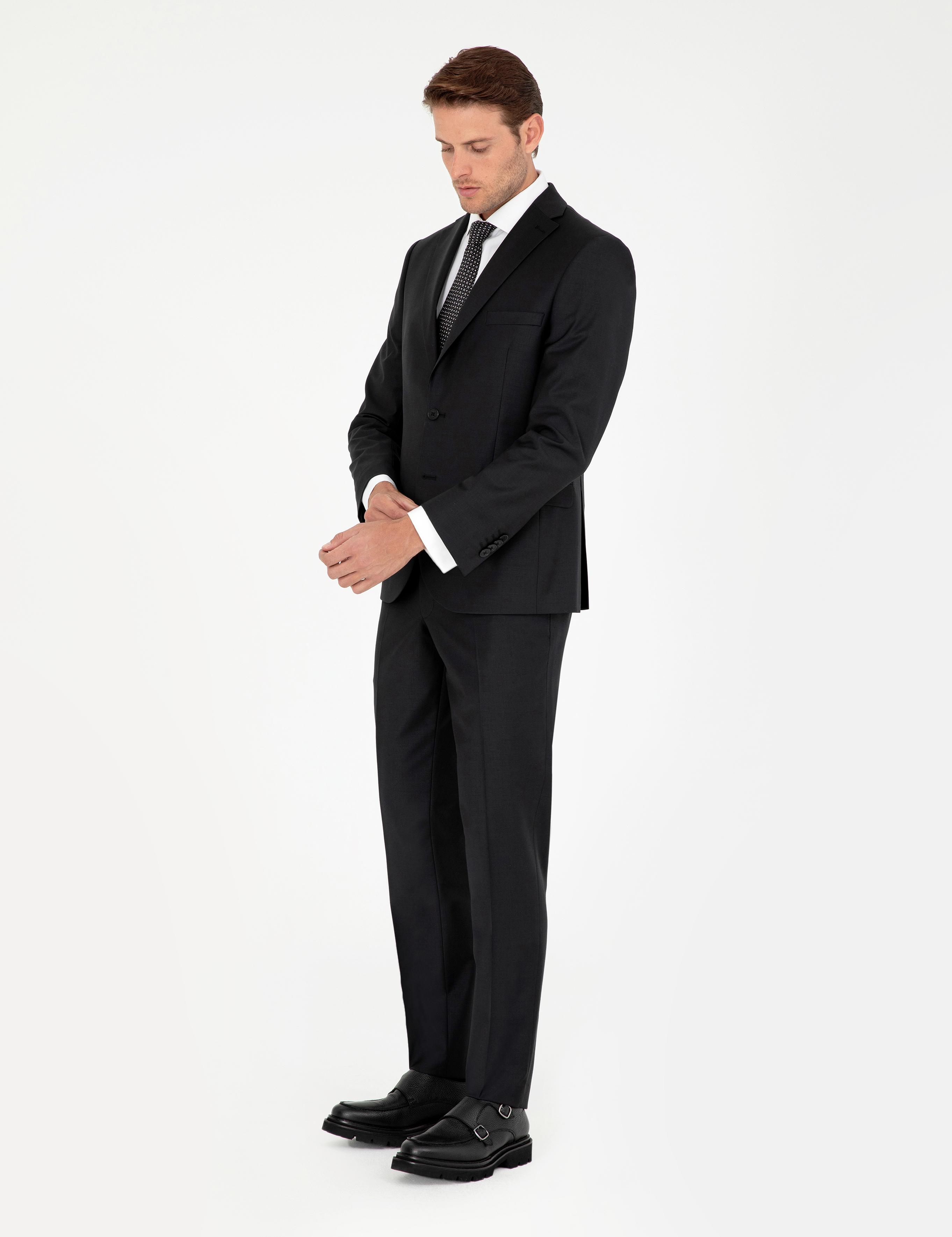 Siyah Slim Fit Yün Karışımlı Takım Elbise