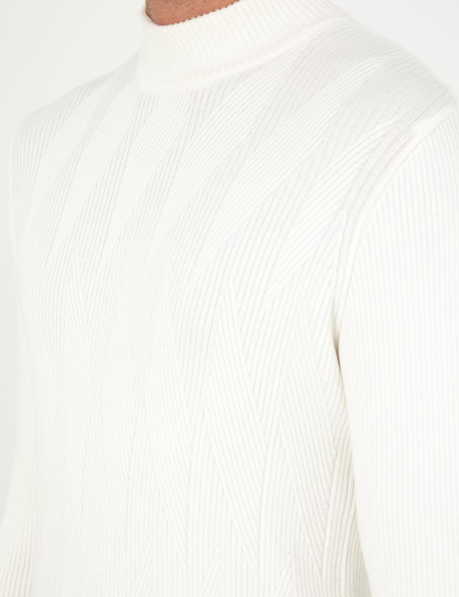 Ekru Slim Fit Yarım Balıkçı Yaka Yün Karışımlı Triko Kazak