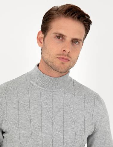 Gri Slim Fit Yarım Balıkçı Yaka Triko Kazak