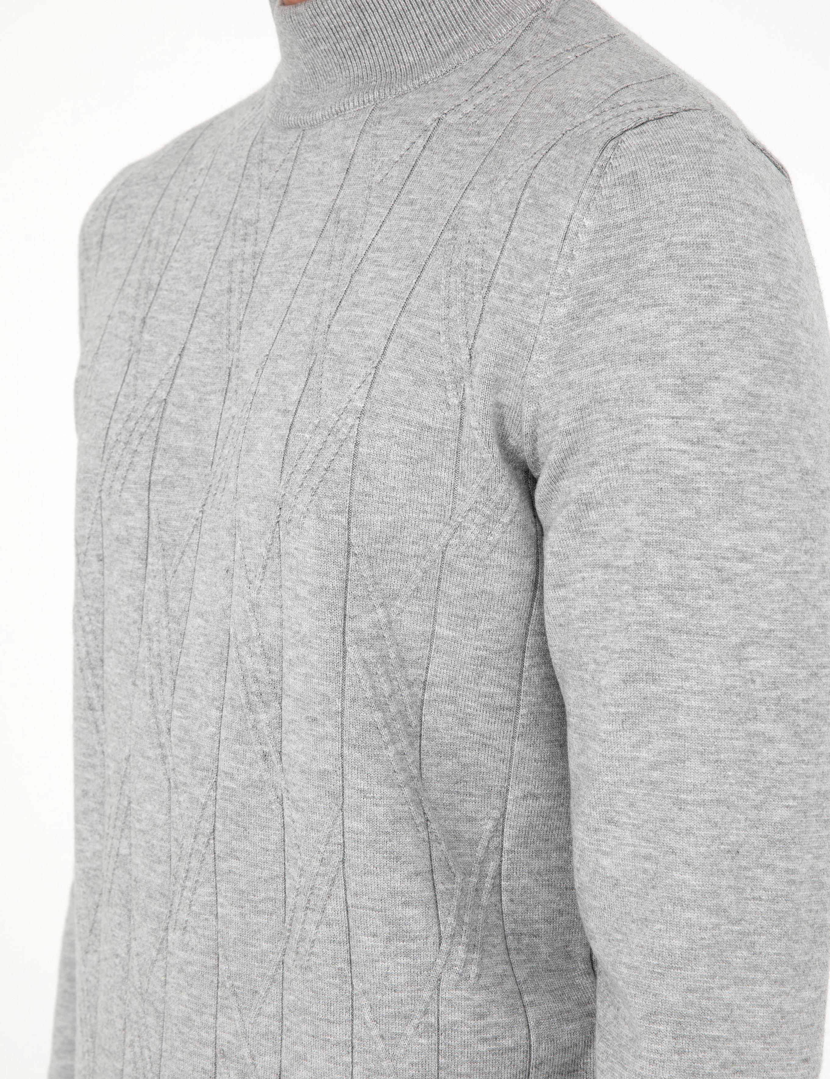 Gri Slim Fit Yarım Balıkçı Yaka Triko Kazak