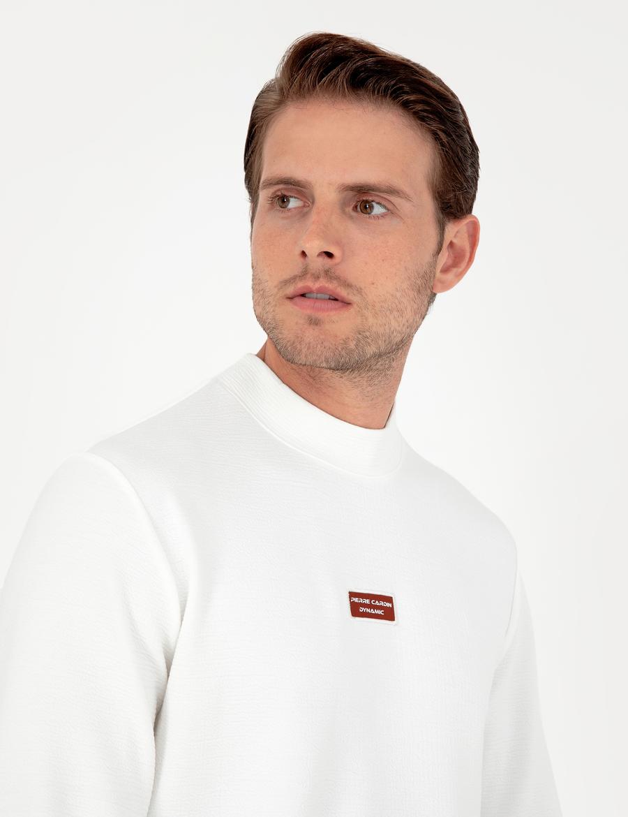 Beyaz Regular Fit Sweatshirt