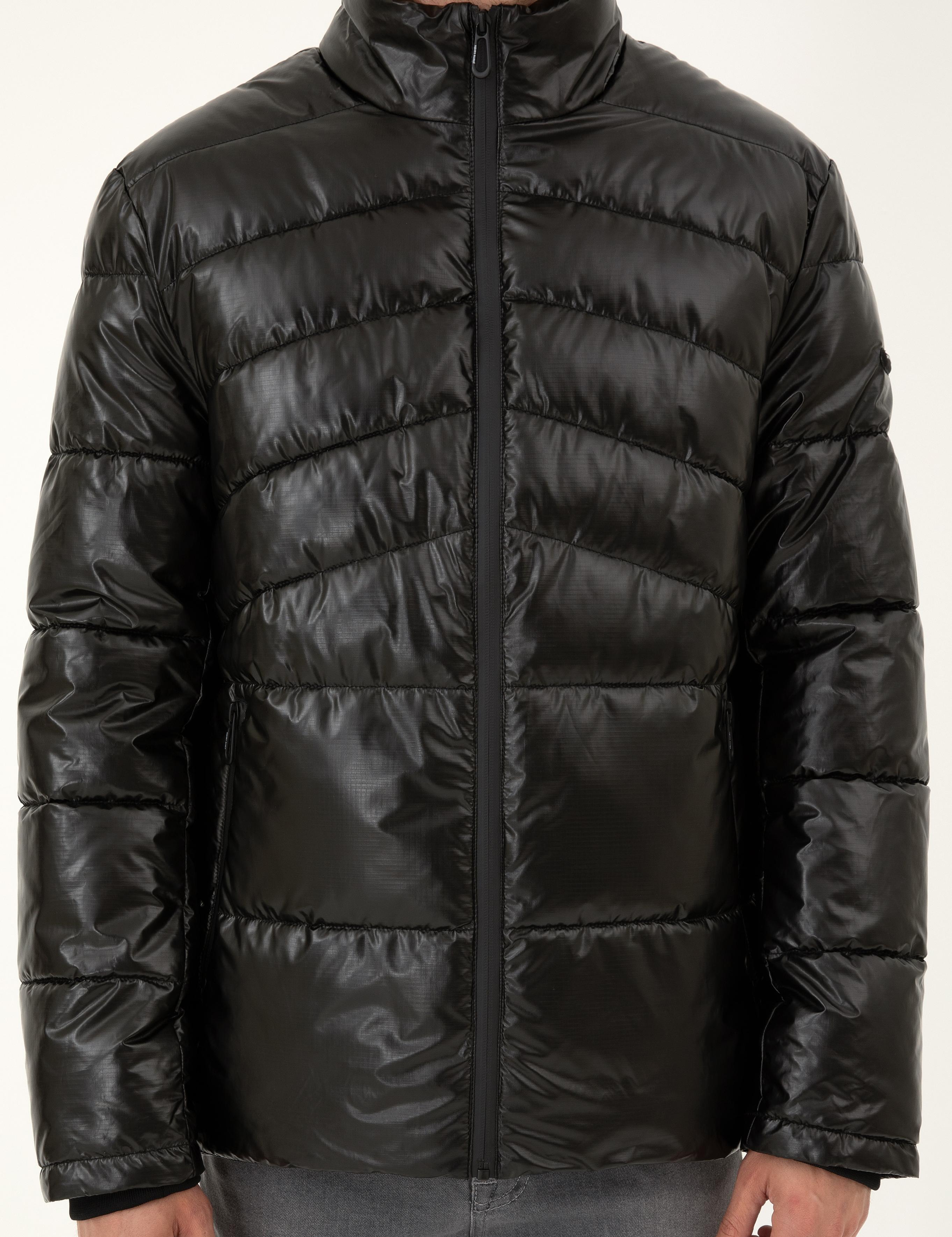 Siyah Parlak Şişme Mont