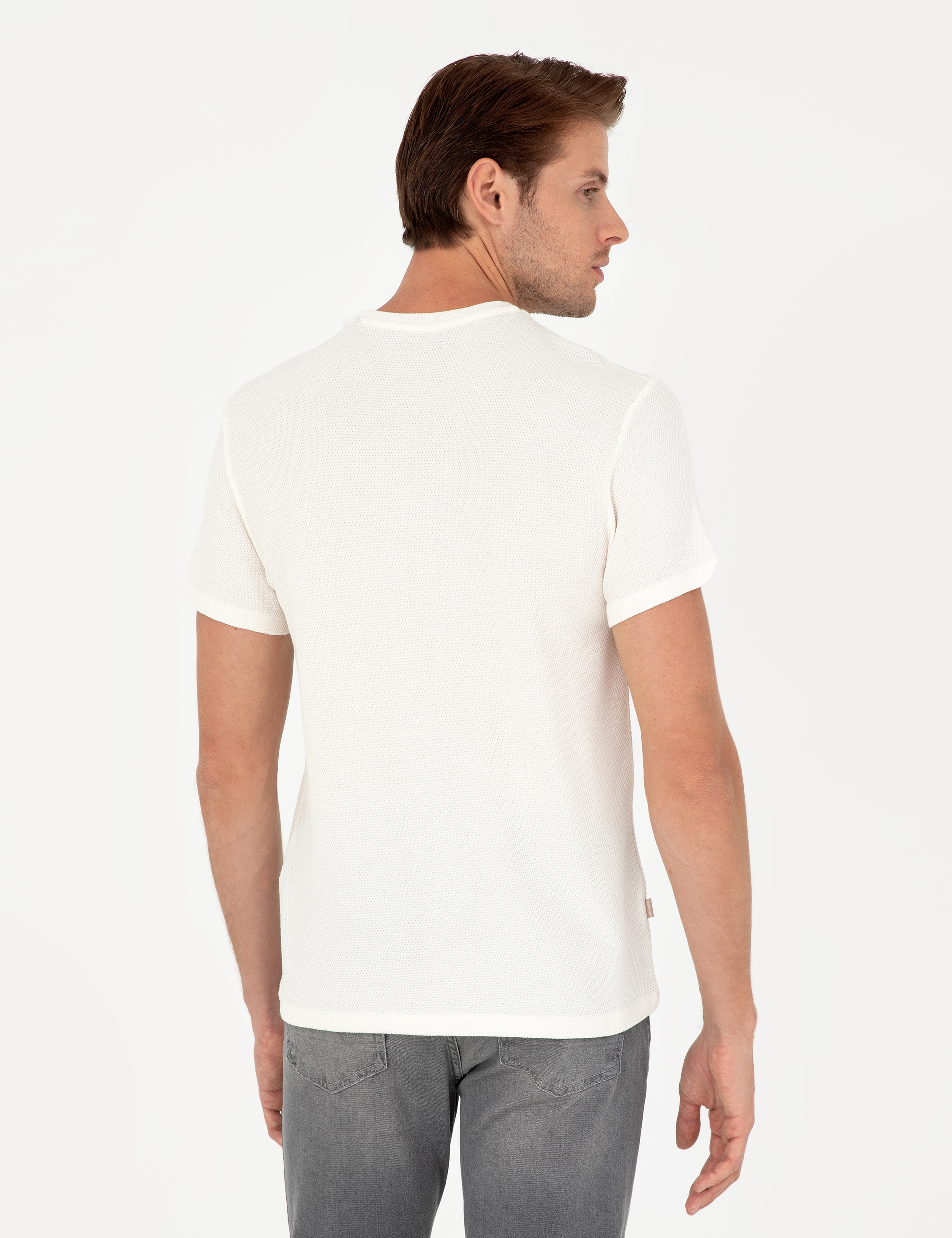 Ekru Slim Fit Basic Tişört - Image 5