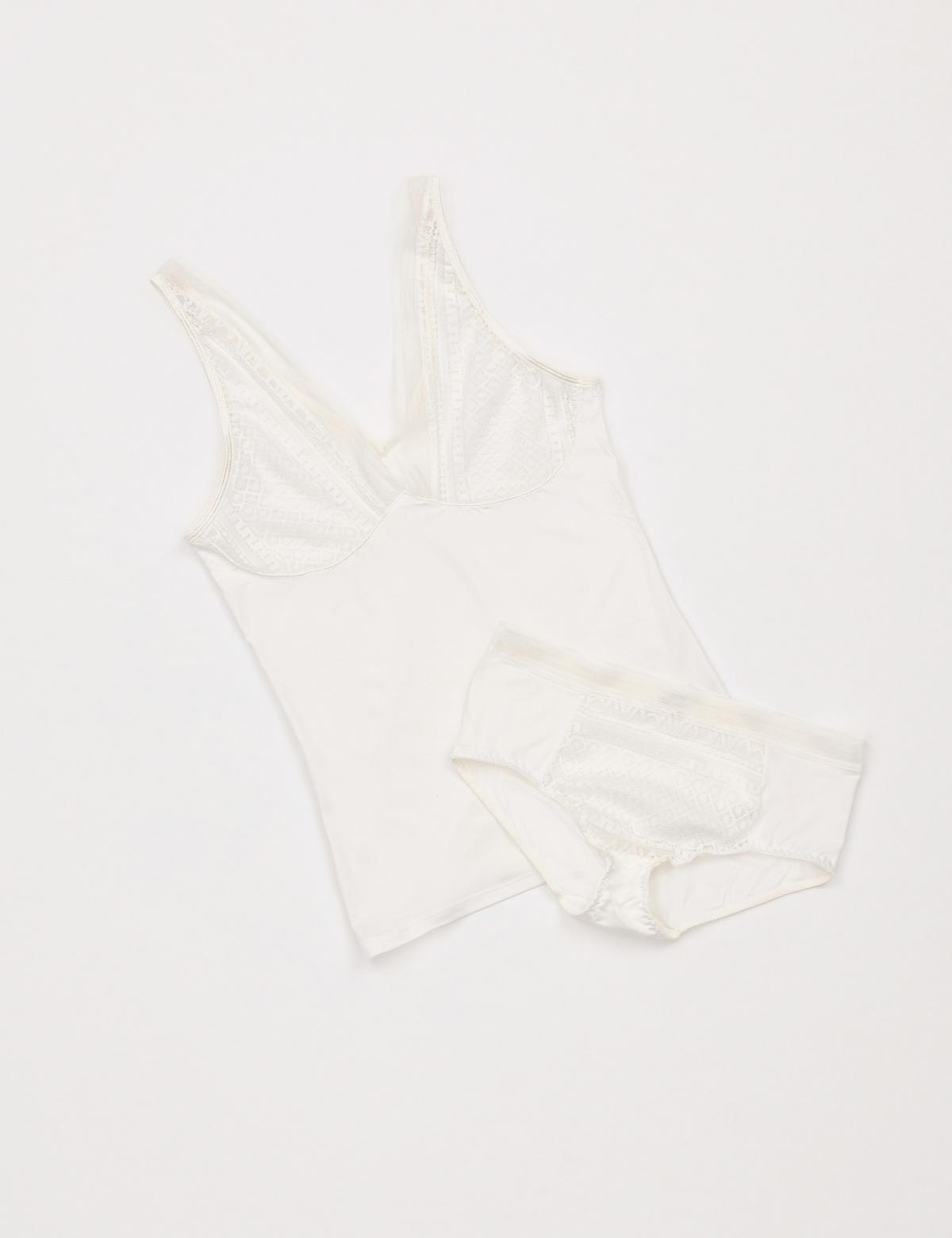 Ekru İç Giyim Takım