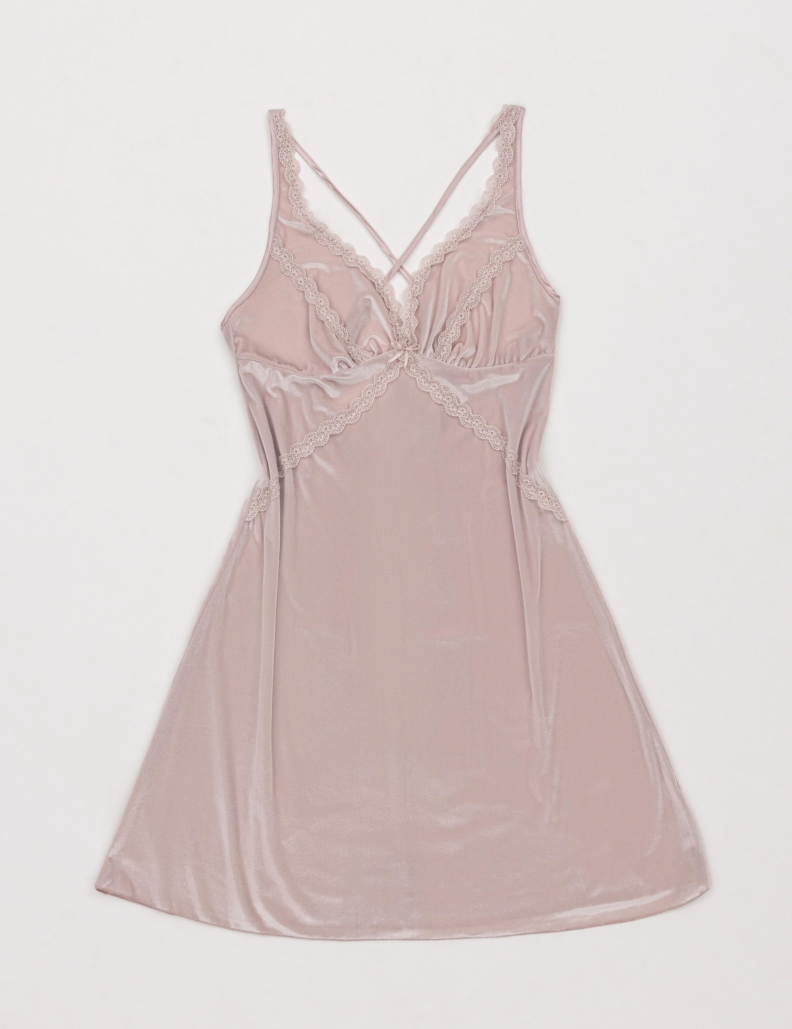 Pudra Kadife Gecelik