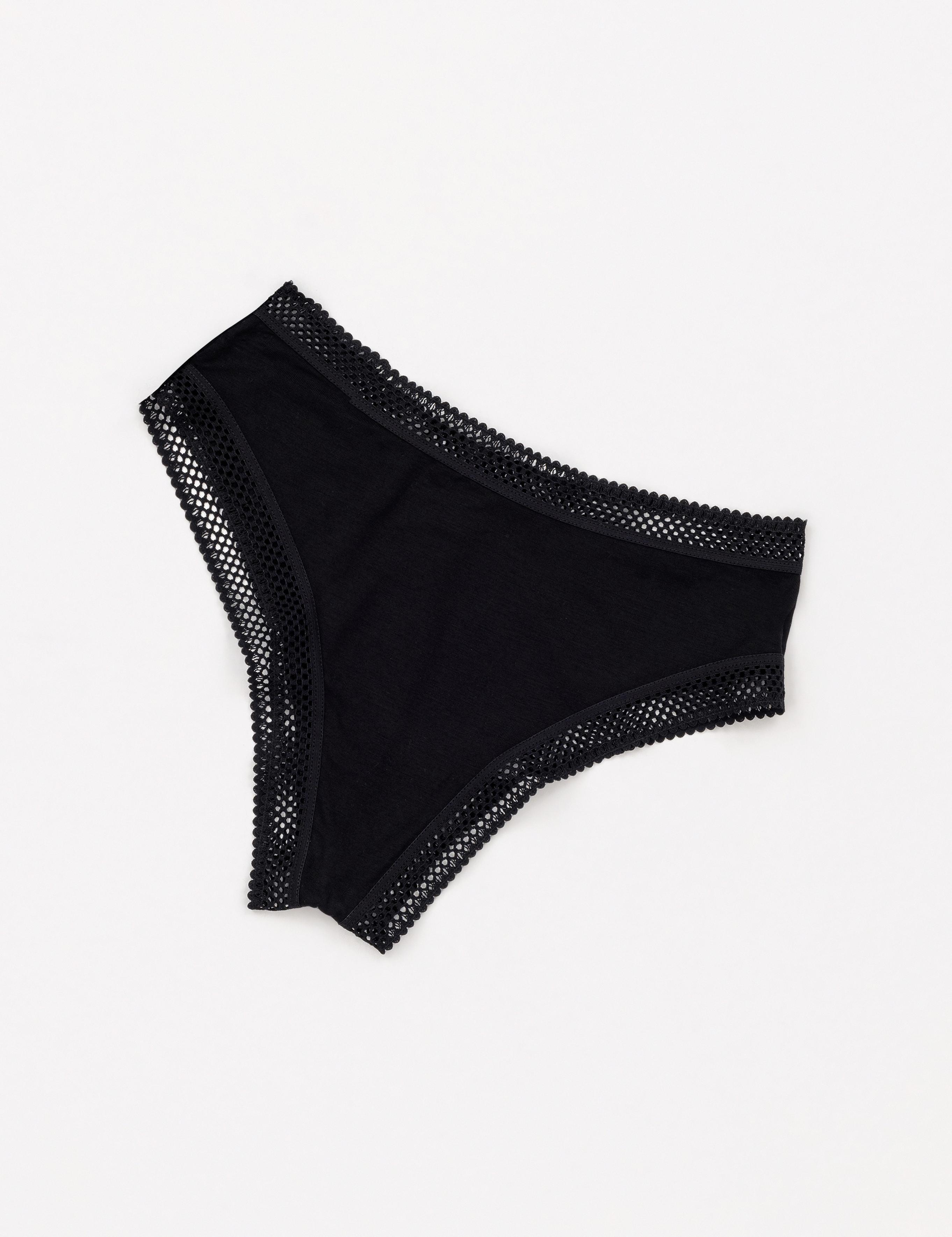 Siyah İç Giyim Takım