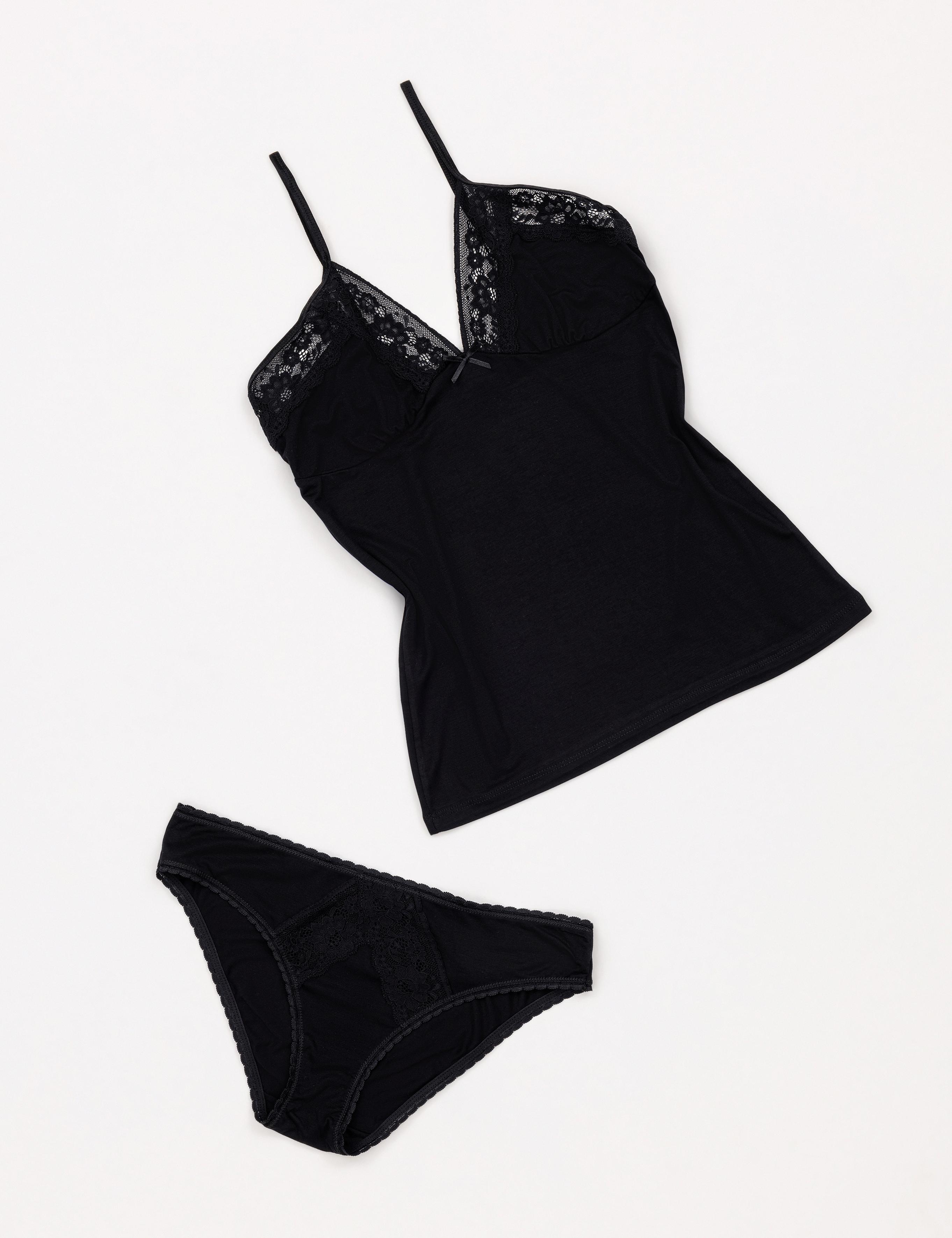 Siyah İç Giyim Takım