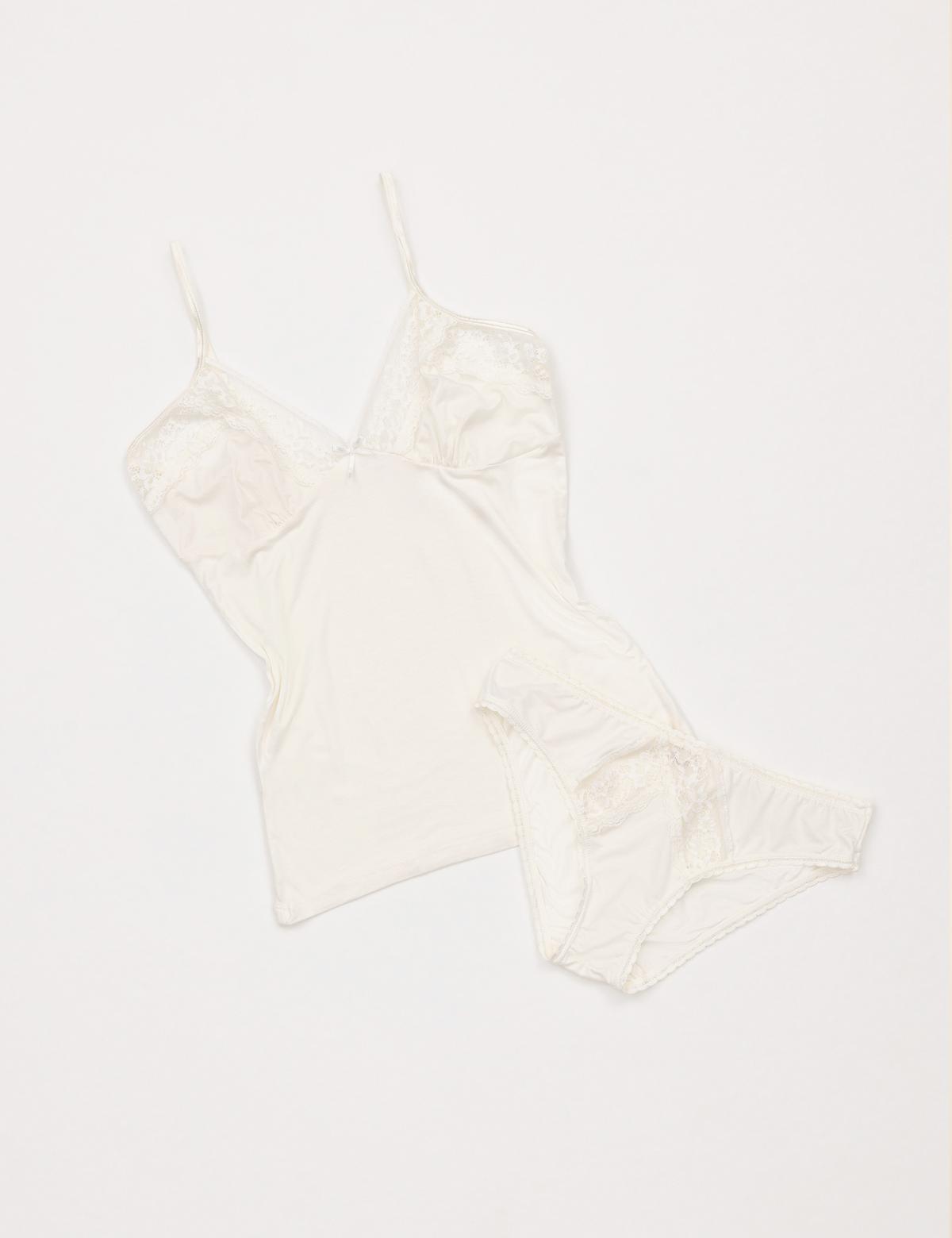 Ekru İç Giyim Takım