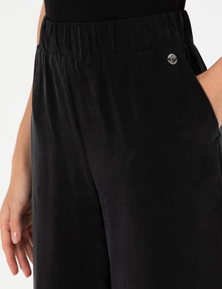 Siyah Yüksek Bel Kupro Kumaş Loose Fit Pantolon - 50291295004