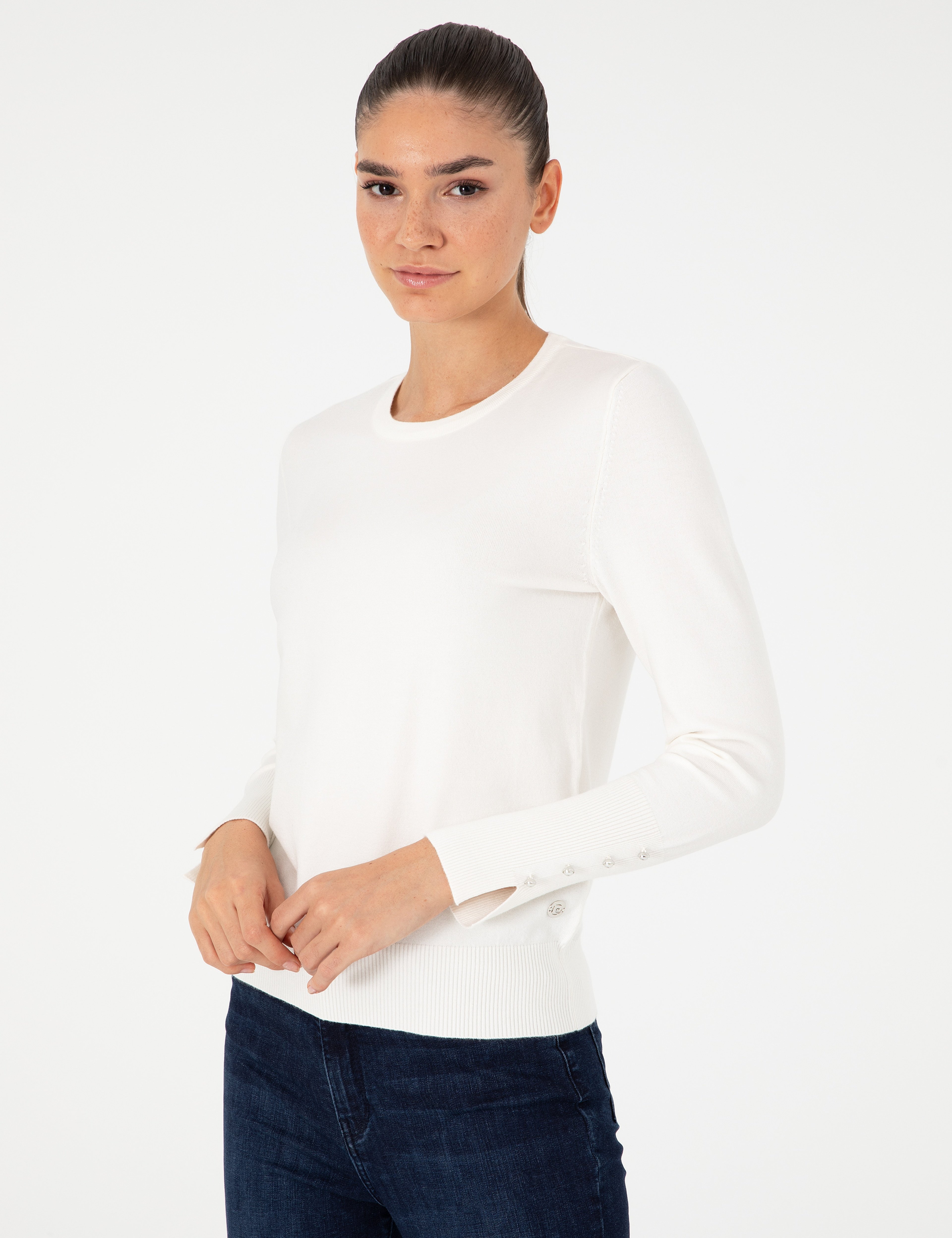 Ekru Slim Fit Bisiklet Yaka Basic Kazak