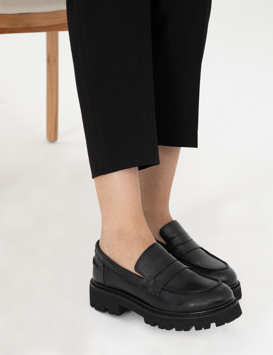 Siyah Deri Casual Ayakkabı