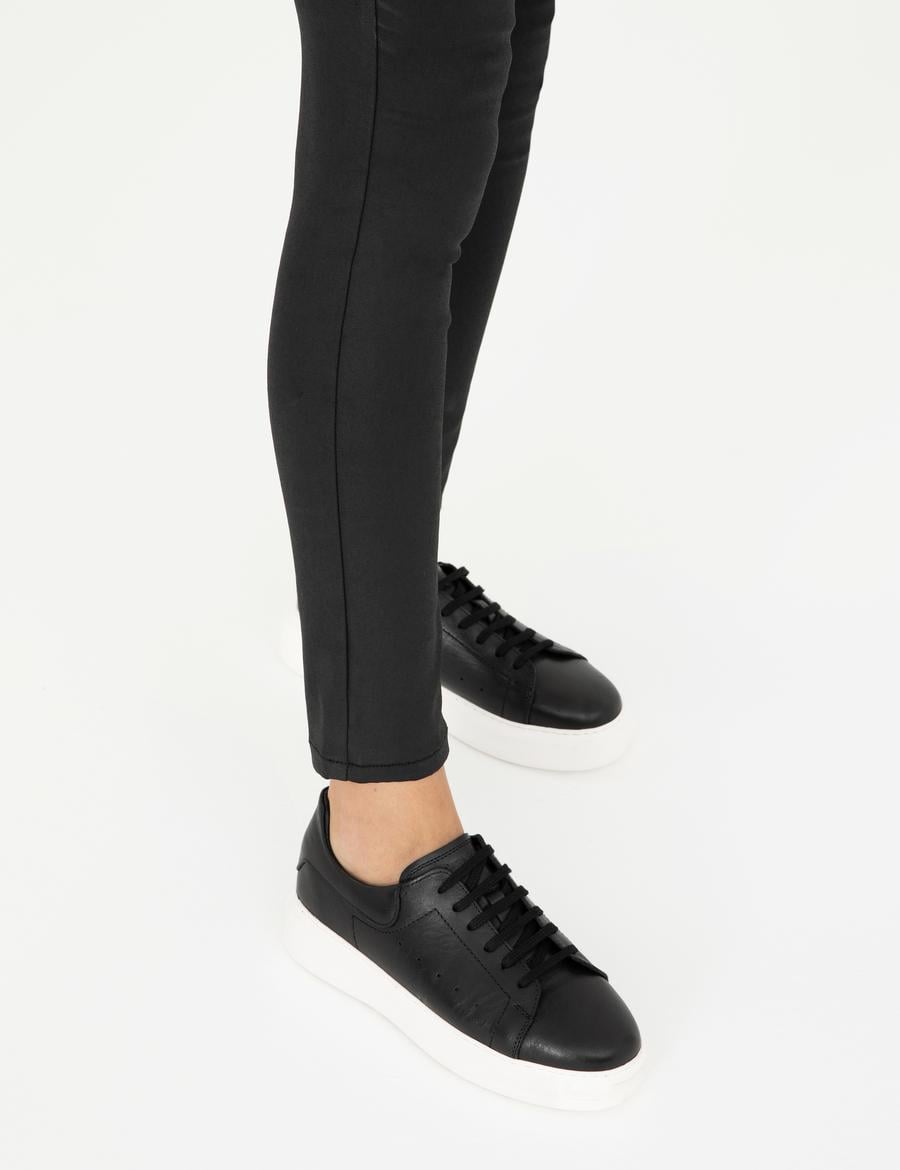 Siyah Deri Sneaker