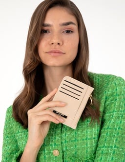 BEYAZ