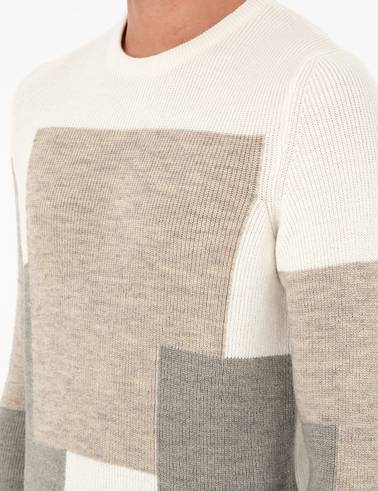 Ekru Slim Fit Bisiklet Yaka Triko Kazak