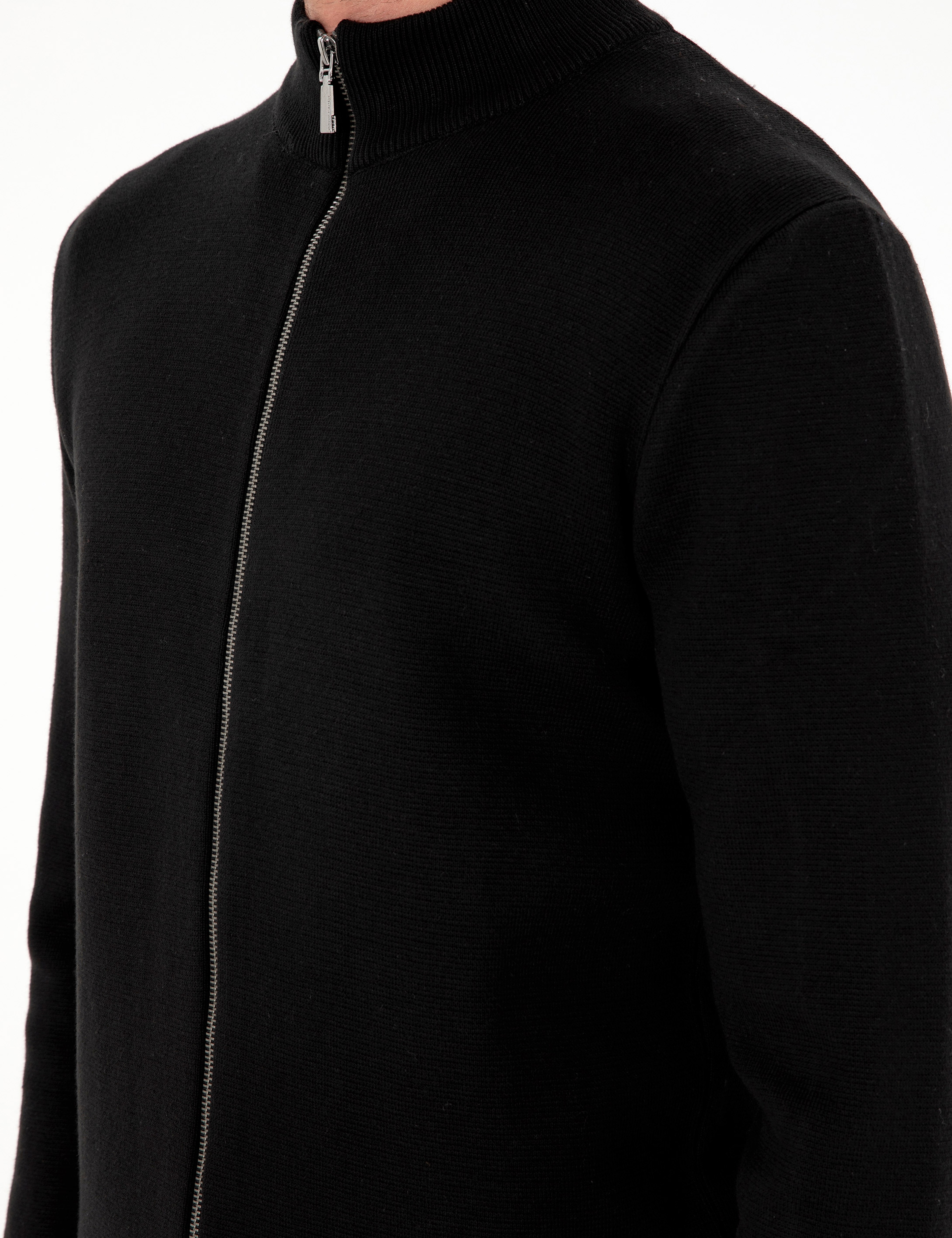 Siyah Regular Fit Fermuarlı Triko Hırka - Image 7