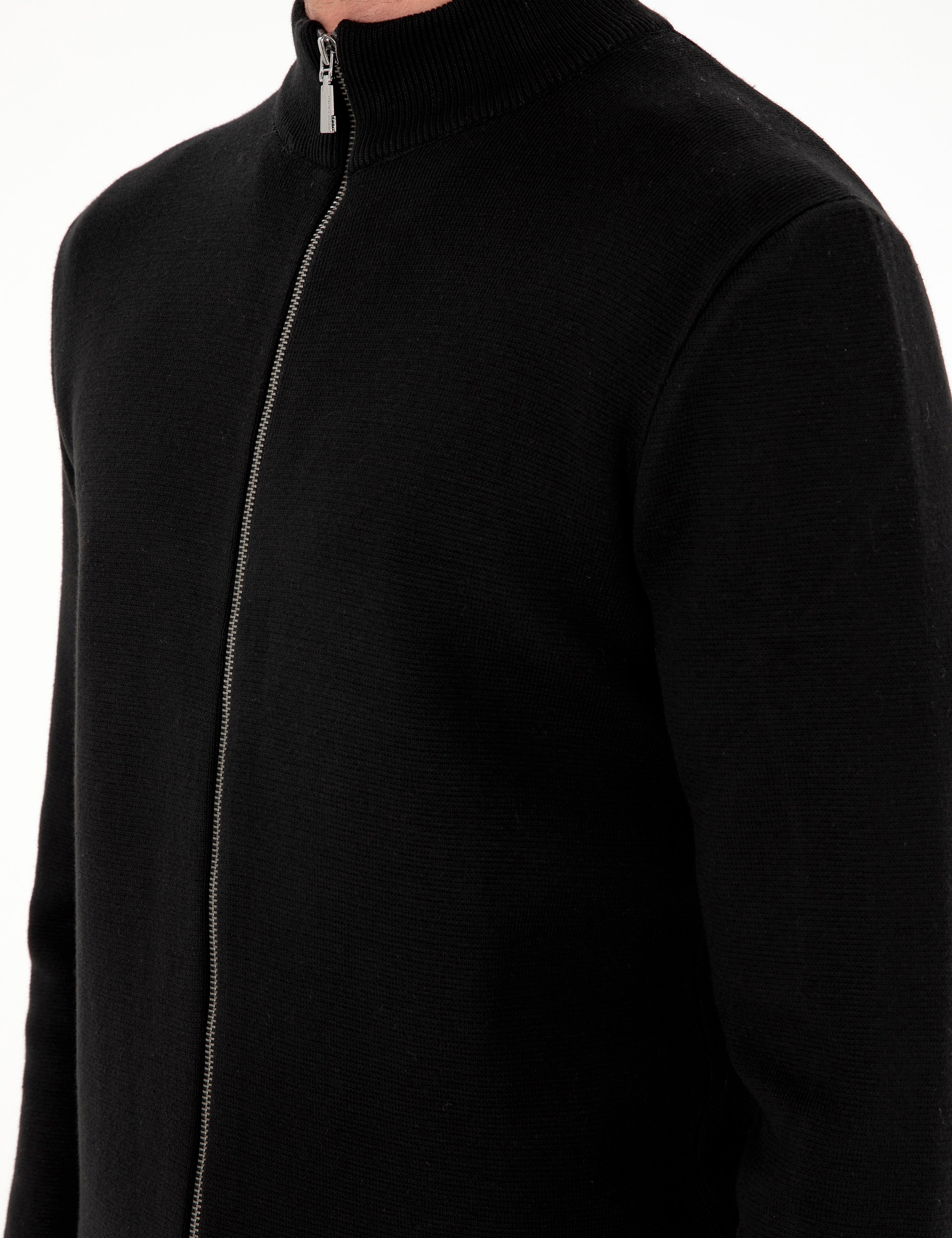 Siyah Regular Fit Fermuarlı Triko Hırka
