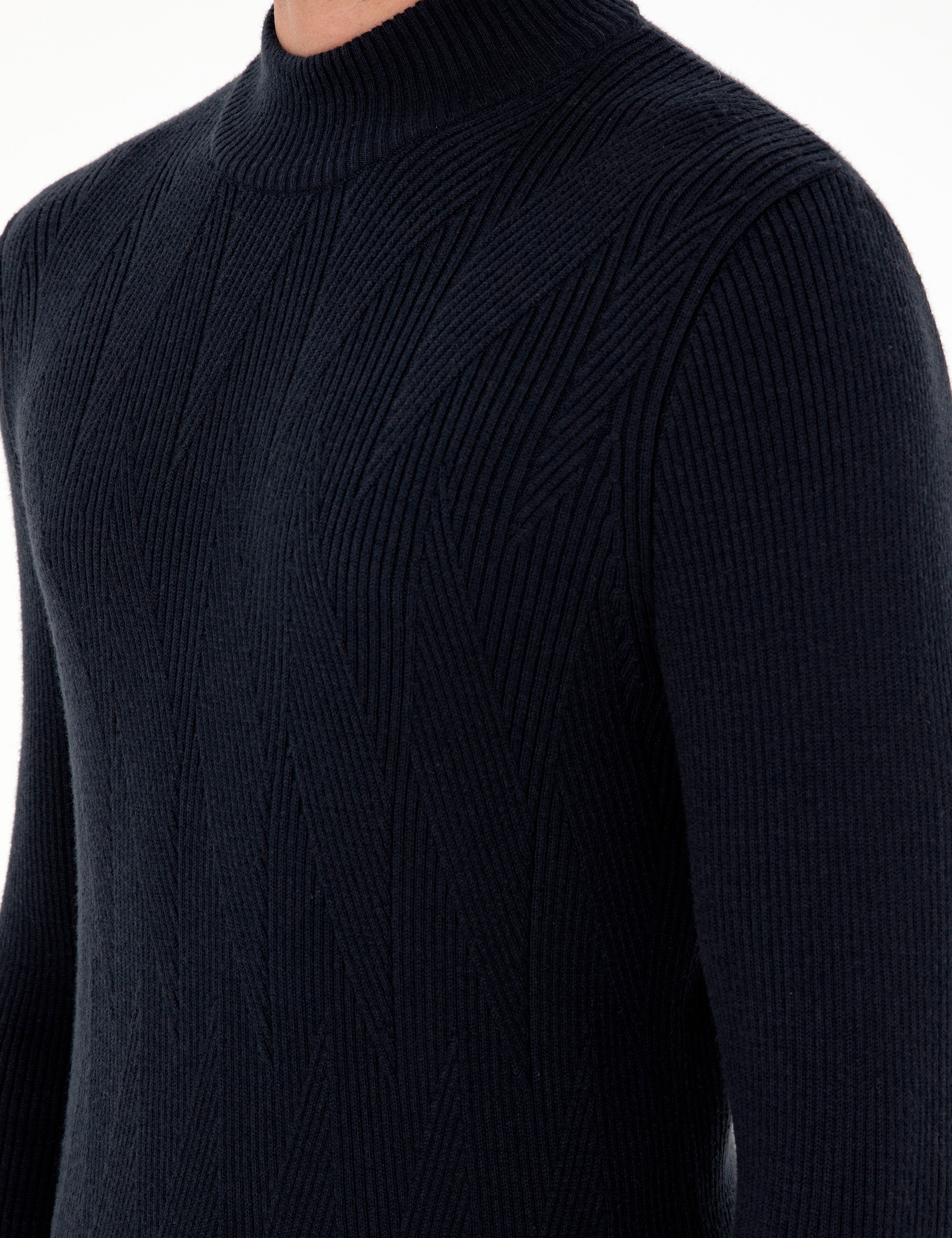 Lacivert Slim Fit Yarım Balıkçı Yaka Triko Kazak