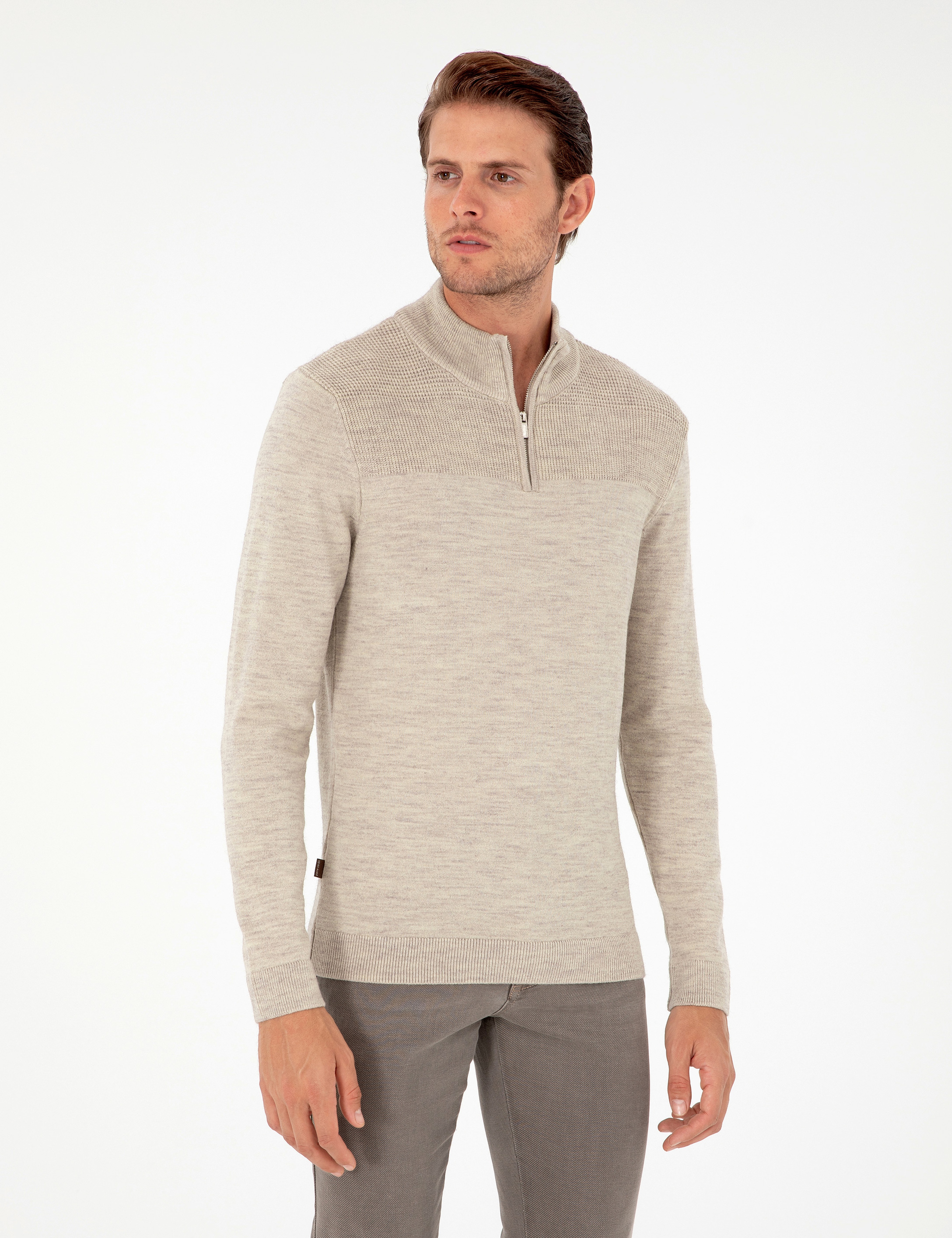 Kum Melanj Slim Fit Fermuarlı Dik Yaka Triko Kazak