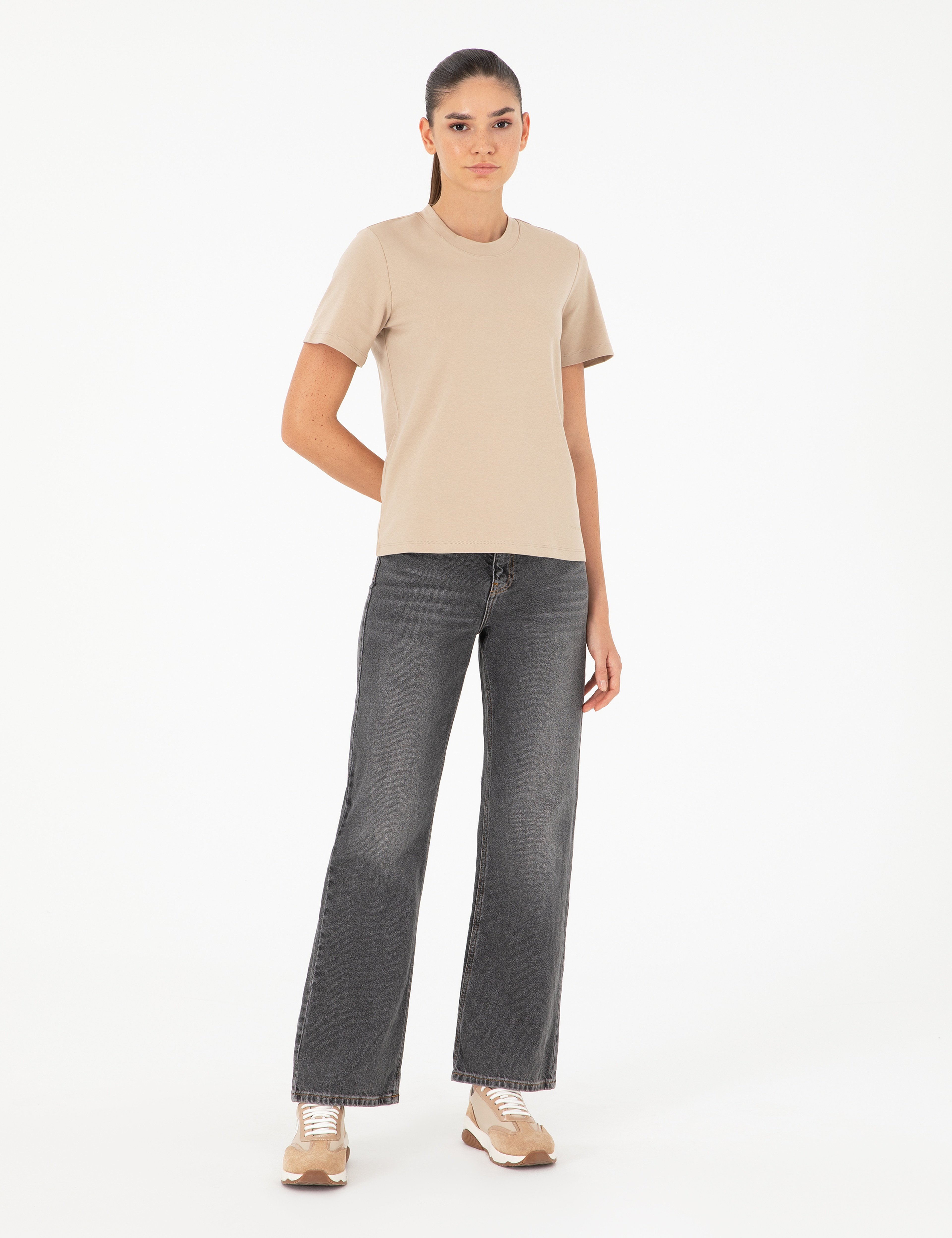 Bej Slim Fit Bisiklet Yaka Basic Tişört