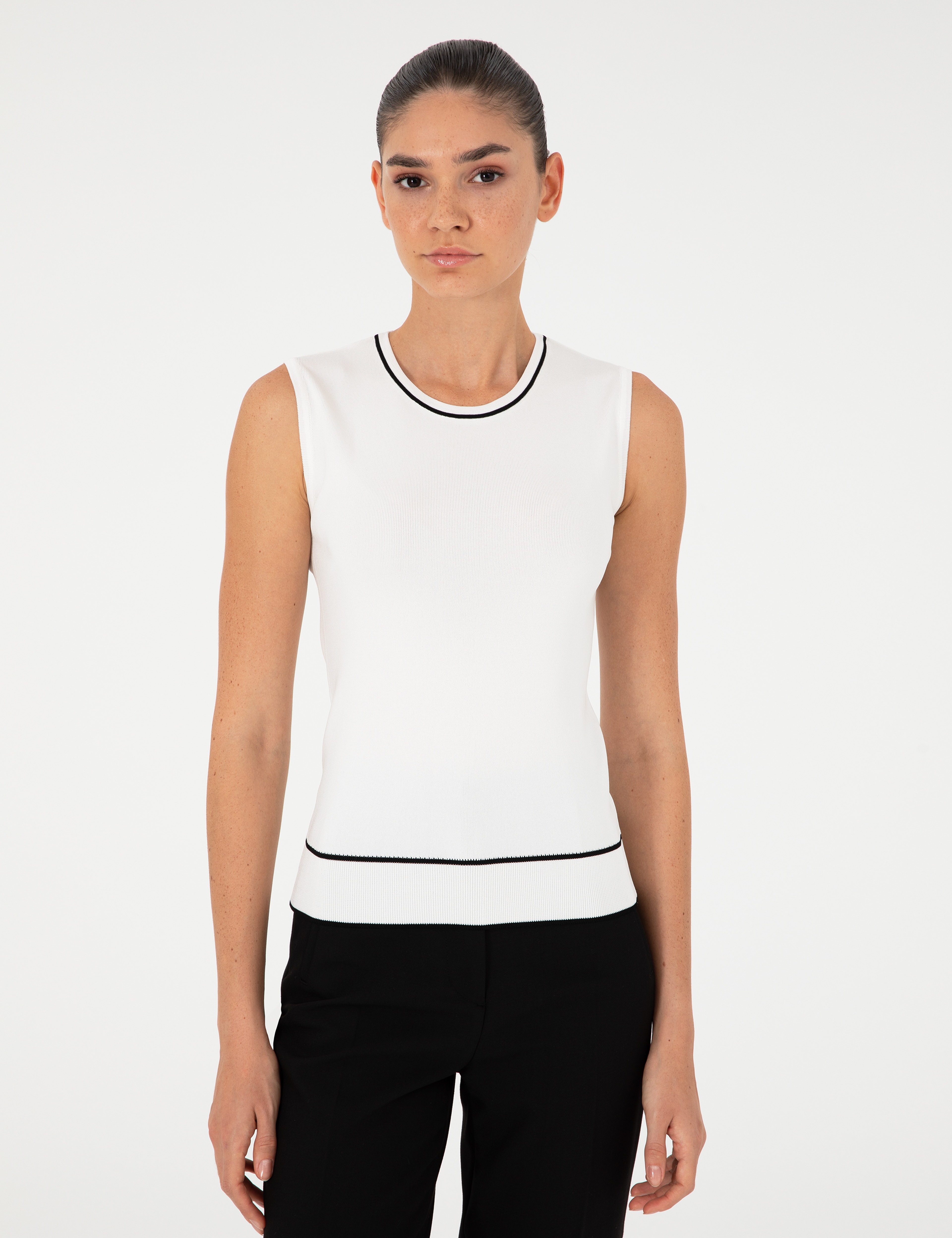 Ekru Slim Fit Triko Bluz - Image 3