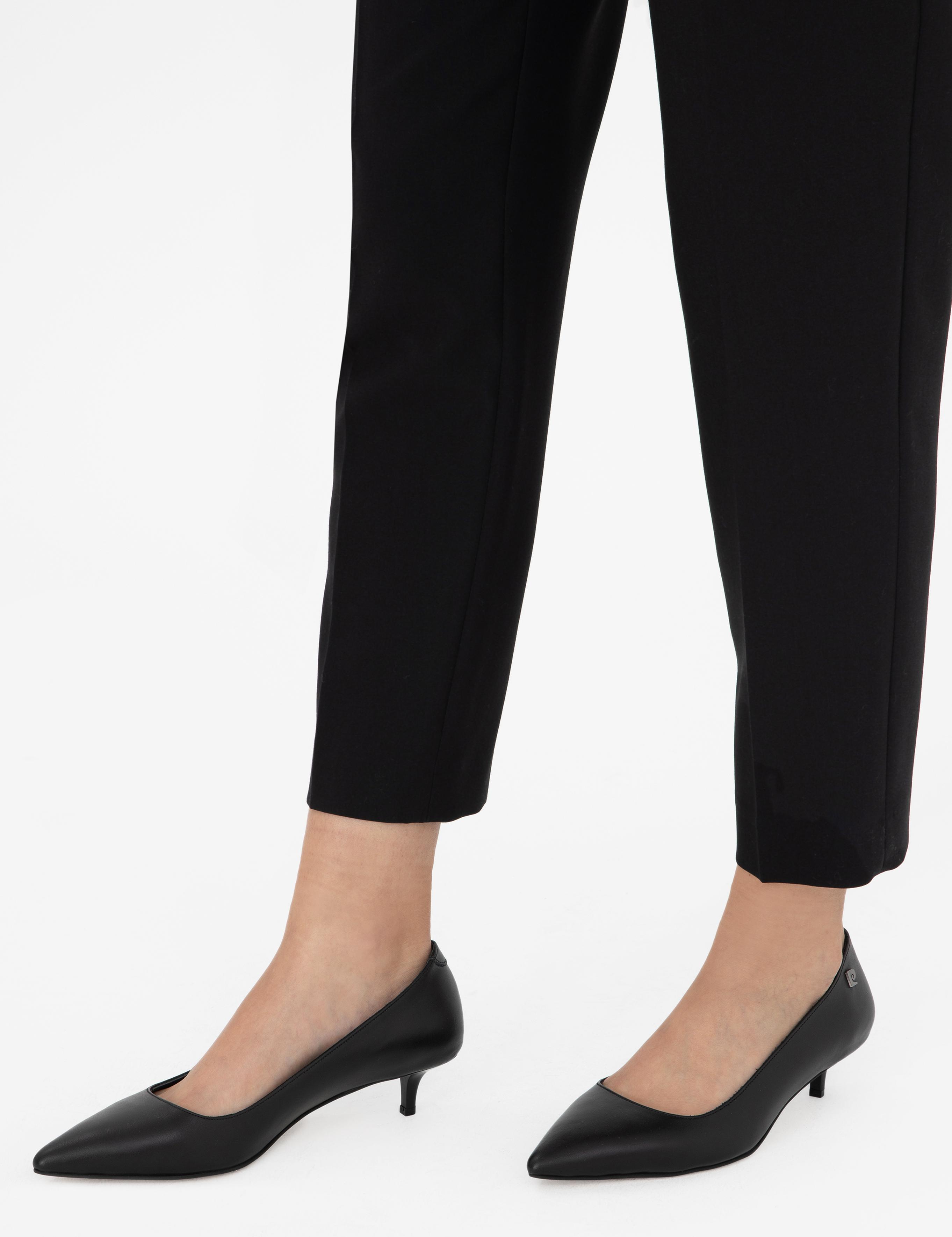 Siyah Topuklu Ayakkabı