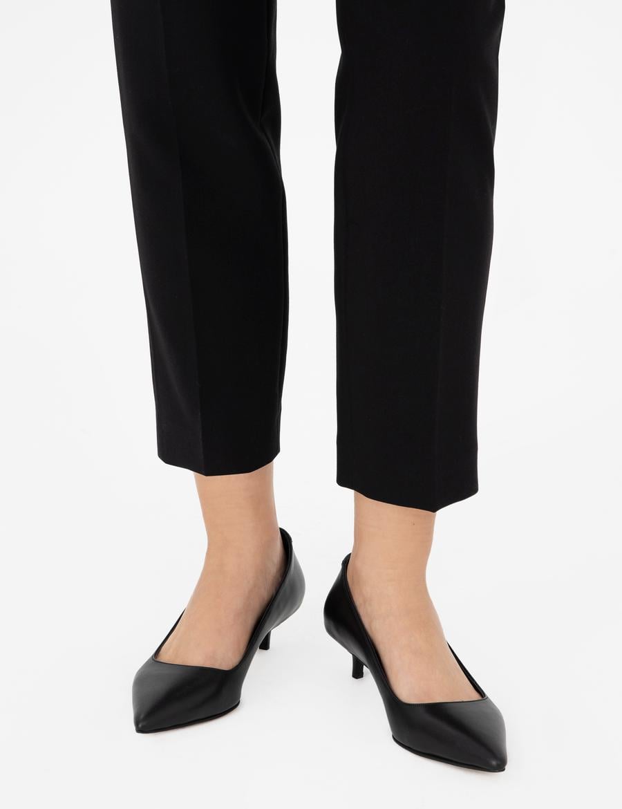 Siyah Topuklu Ayakkabı