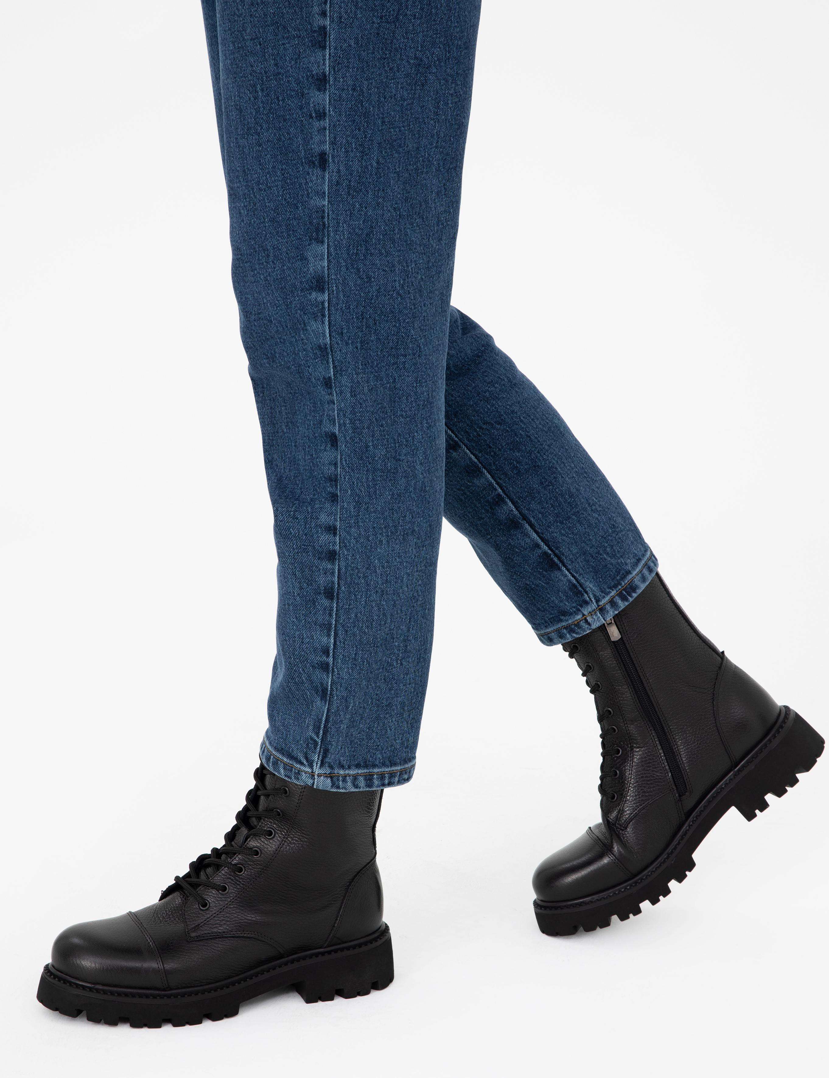 Siyah Deri Bağcıklı Bot