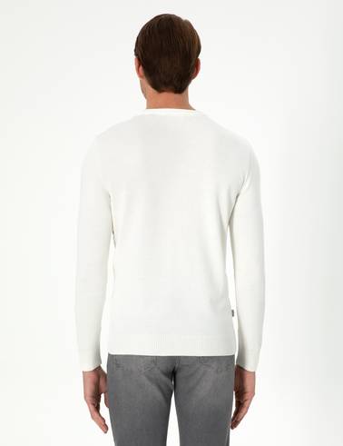 Ekru Slim Fit Bisiklet Yaka Yün Karışımlı Triko Kazak