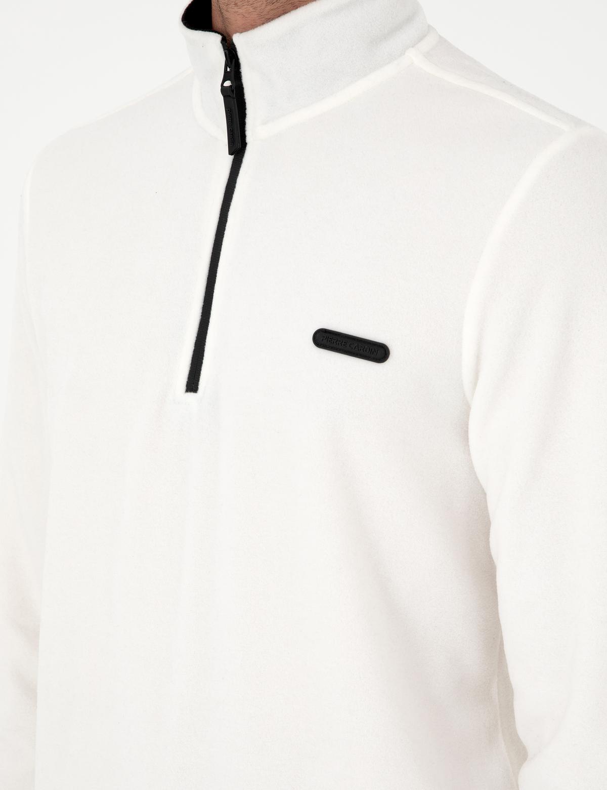 Beyaz Regular Fit Yarım Fermuarlı Polar Sweatshirt - 50298973065