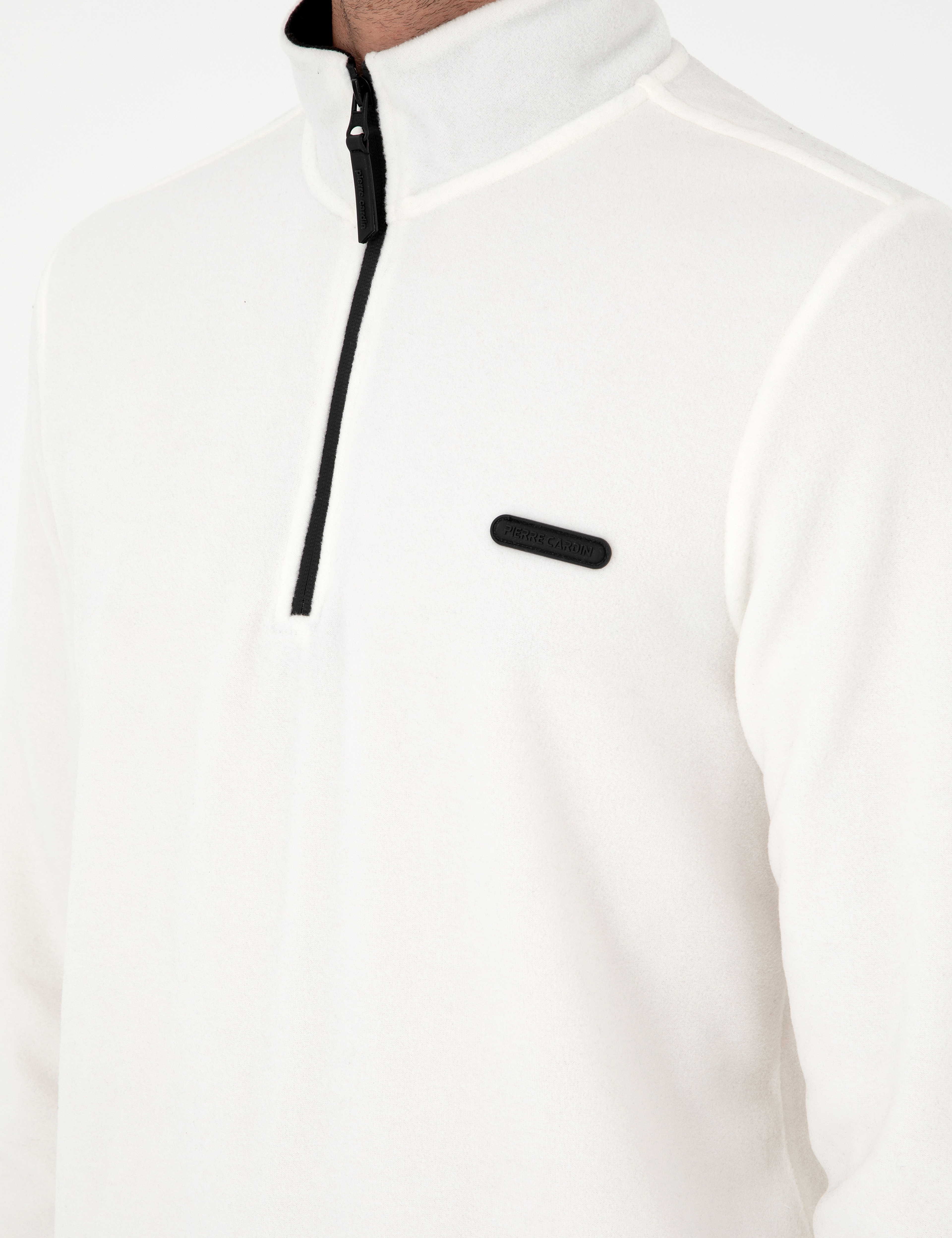 Beyaz Regular Fit Yarım Fermuarlı Polar Sweatshirt