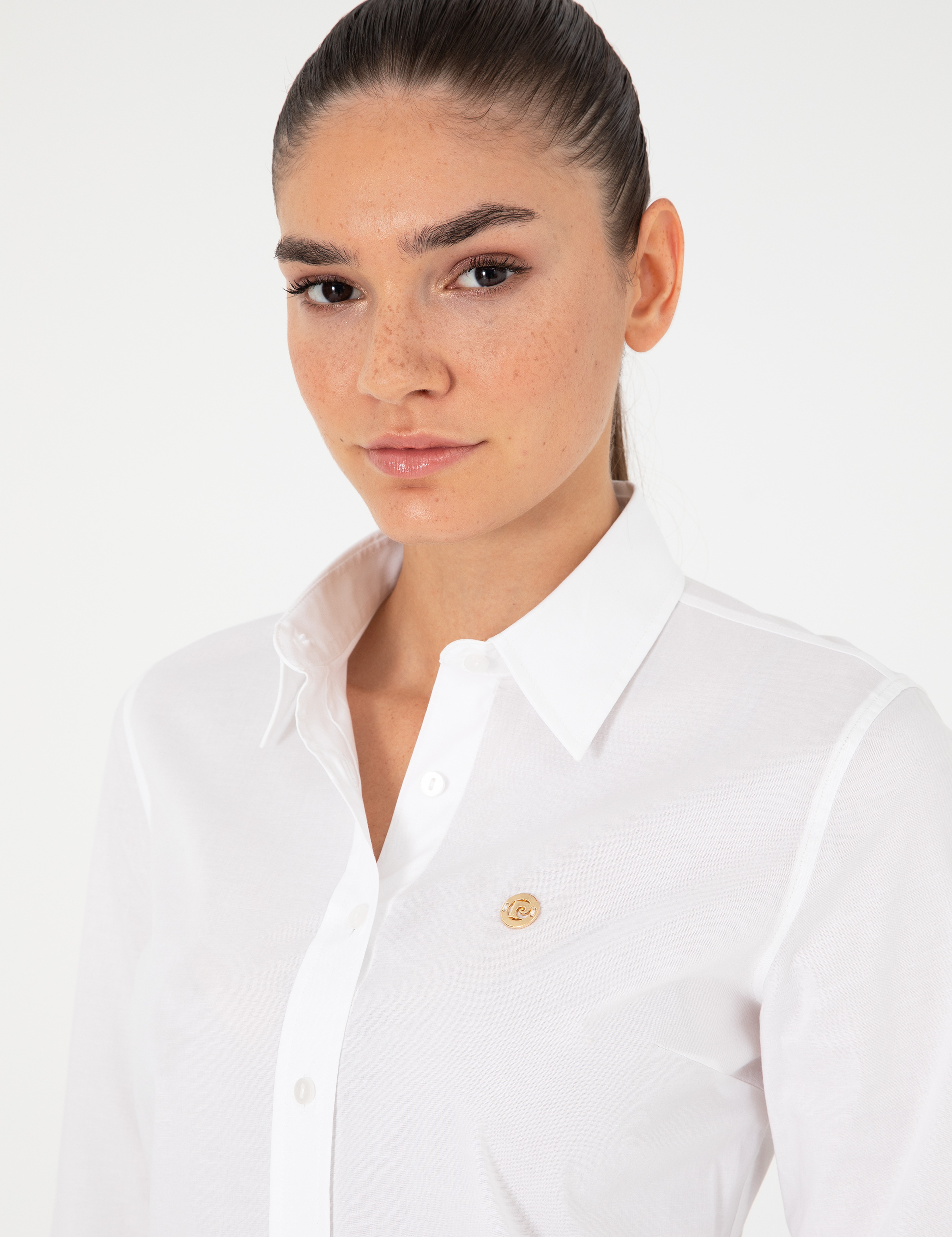 Beyaz Slim Fit Uzun Kollu Gömlek - Image 2