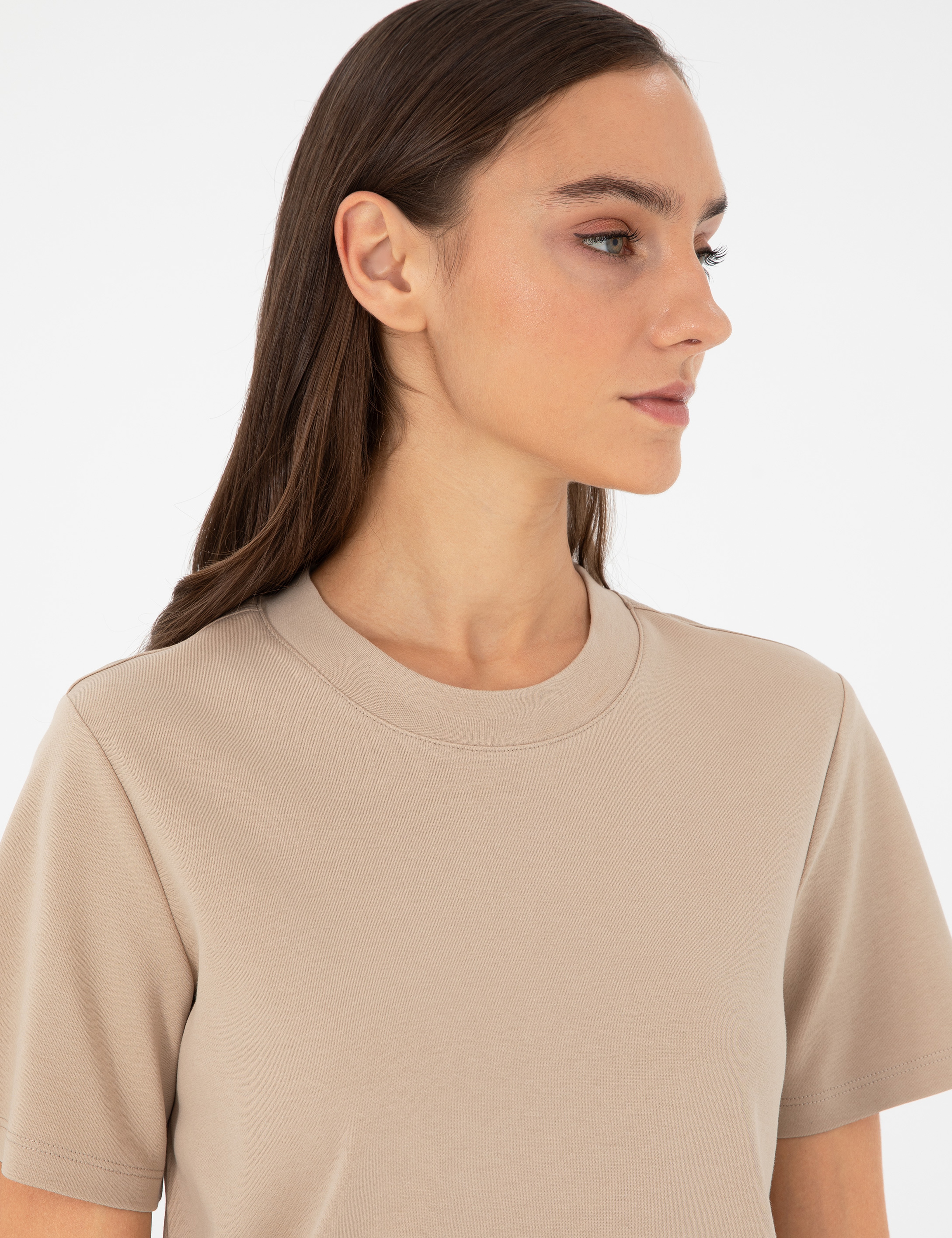Bej Slim Fit Bisiklet Yaka Basic Tişört
