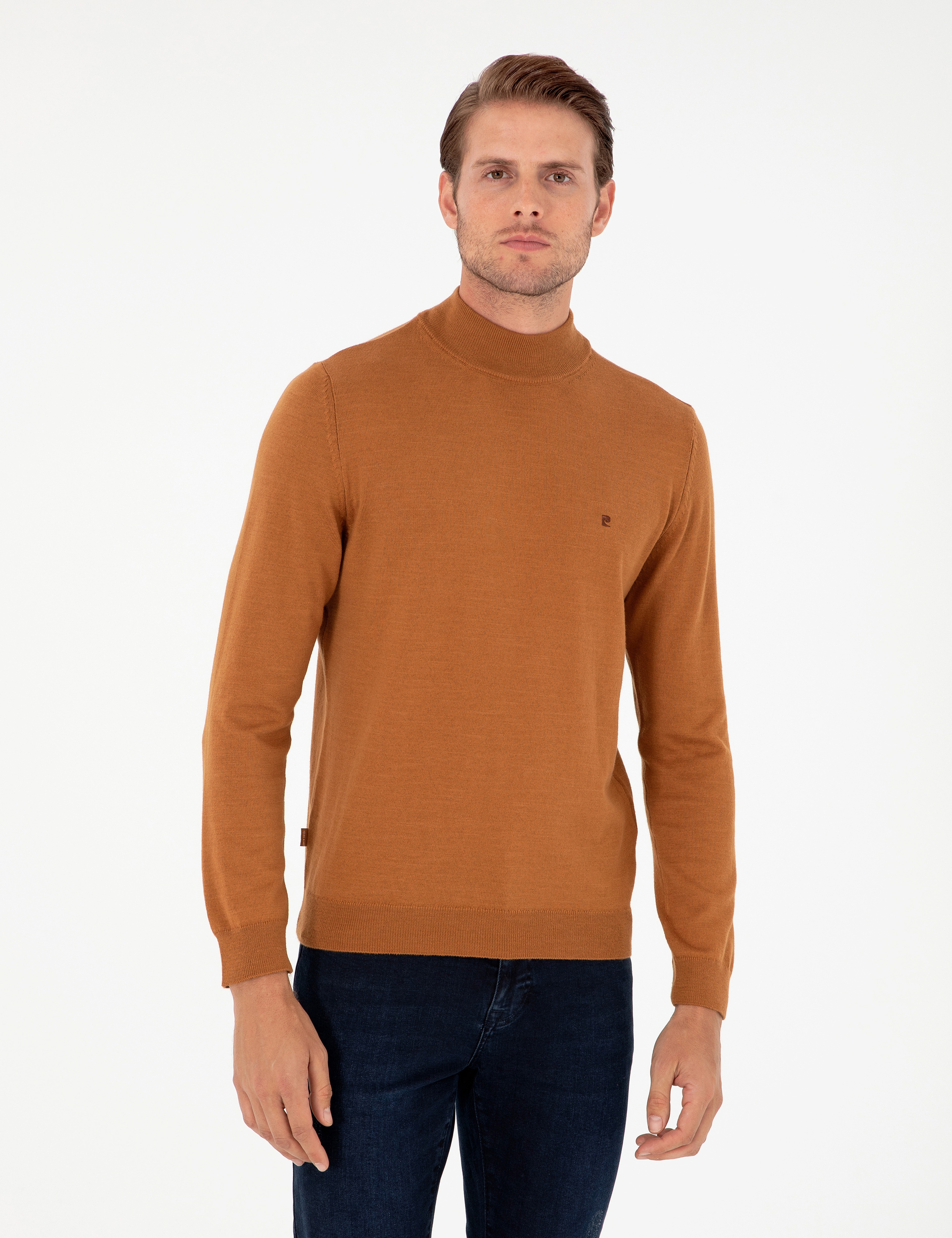 Kahverengi Slim Fit Yarım Balıkçı Yaka Basic Triko Kazak - Image 1