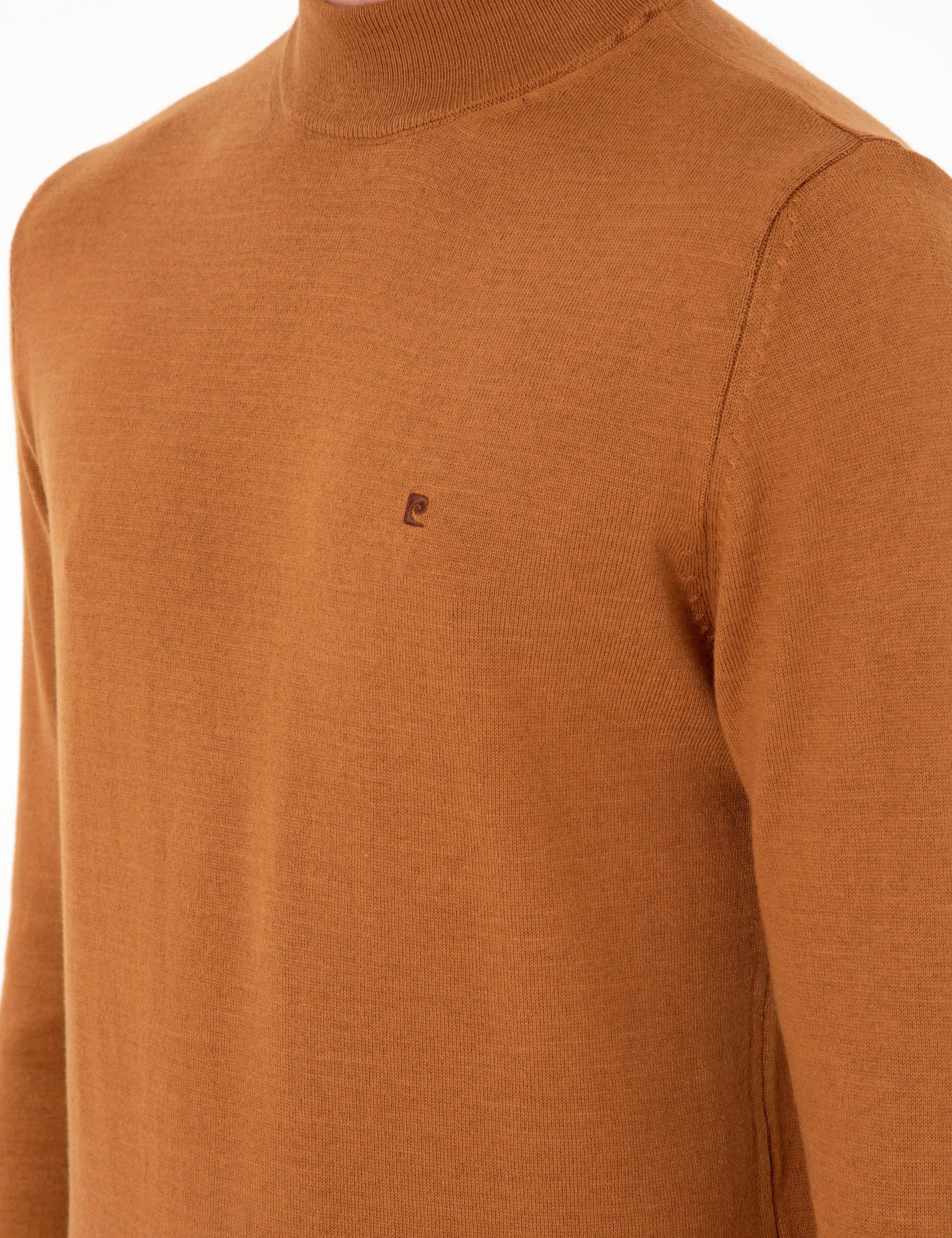 Kahverengi Slim Fit Yarım Balıkçı Yaka Basic Triko Kazak