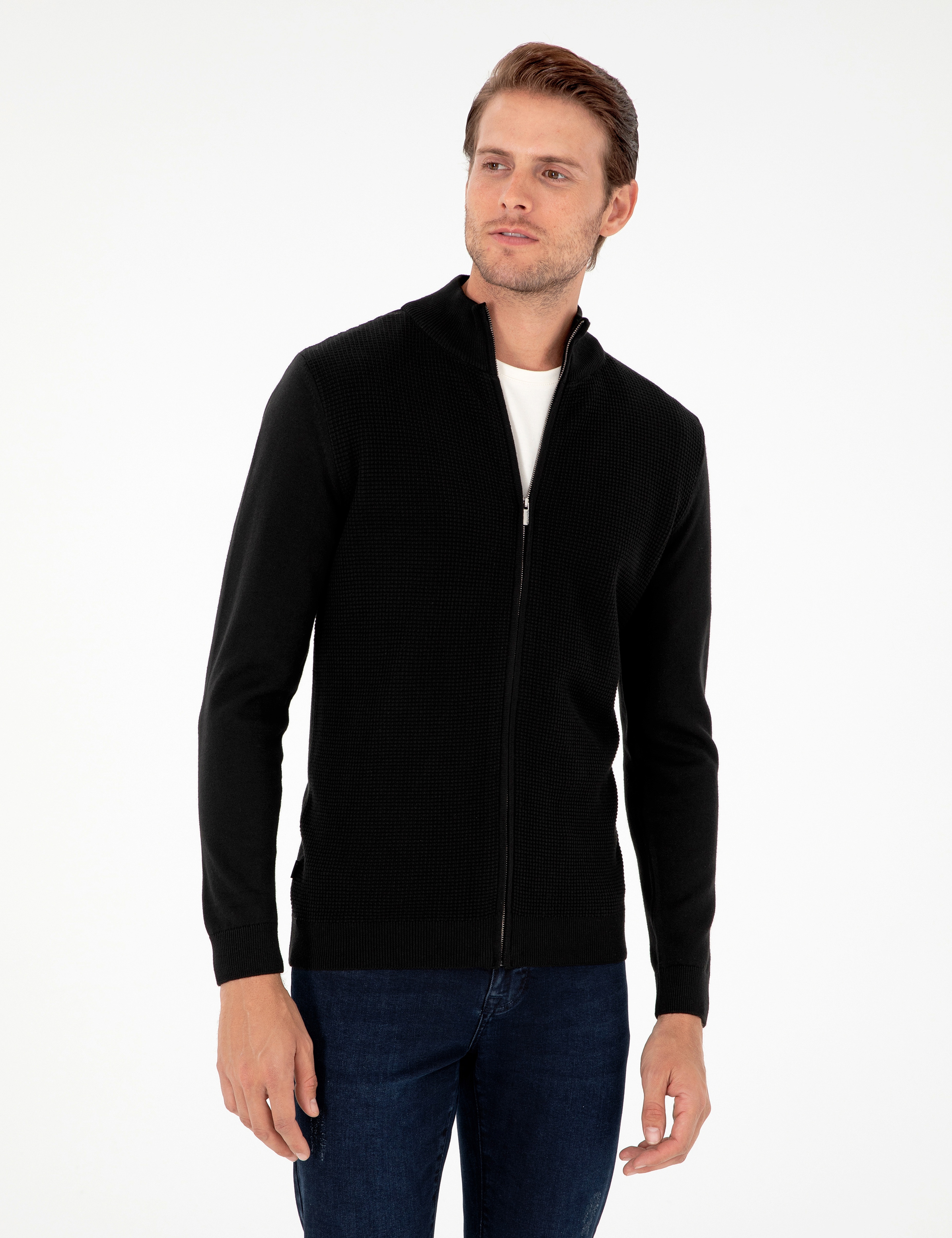 Siyah Slim Fit Fermuarlı Triko Hırka - Image 1