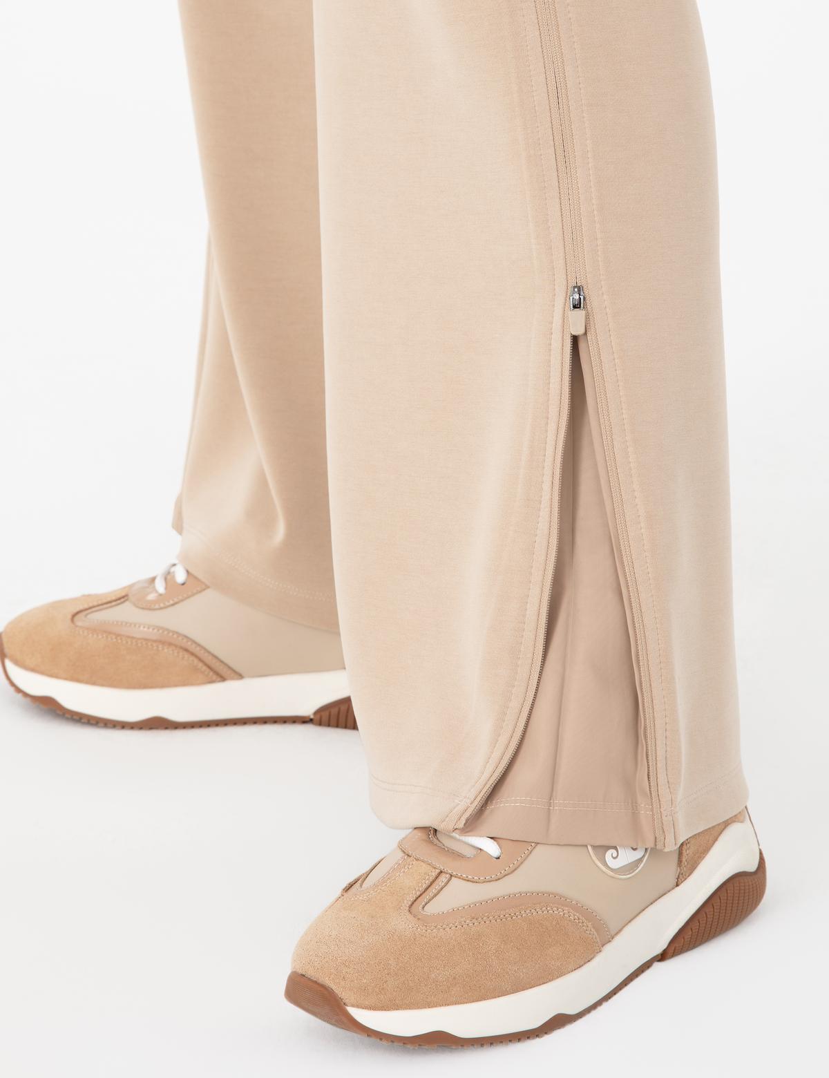 Bej Flare Fit Fermuar Detaylı Eşofman Altı - 50291229004