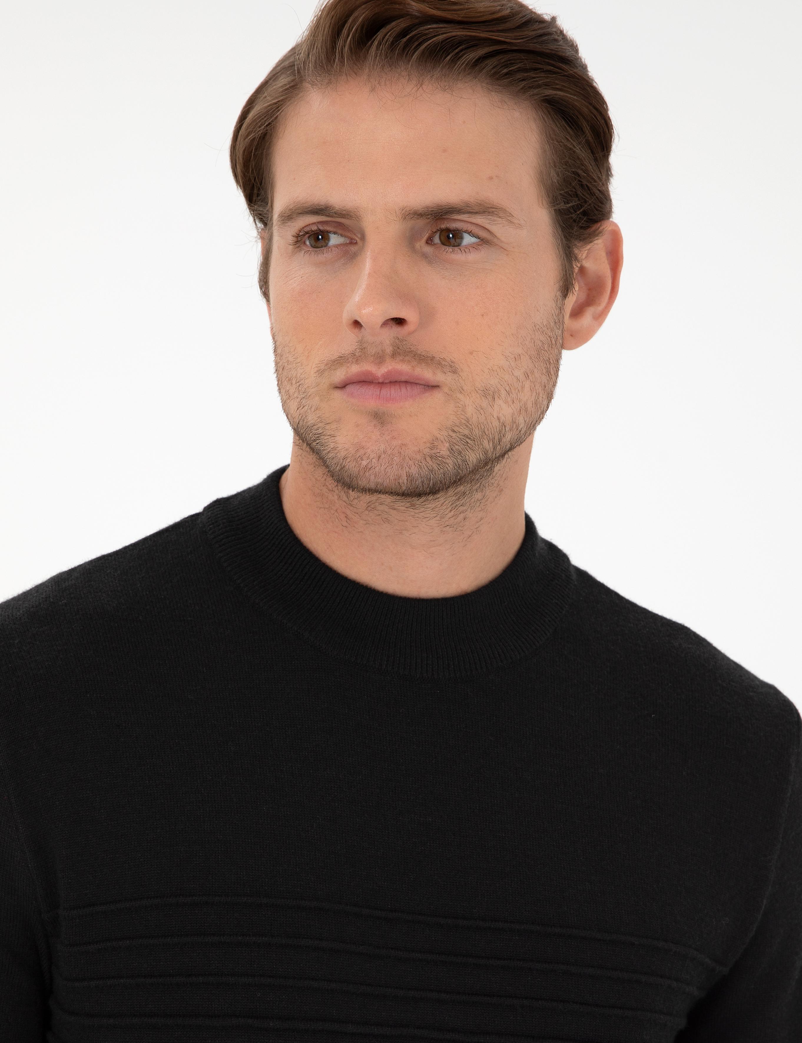 Siyah Slim Fit Çeyrek Yaka Yün Karışımlı Triko Kazak