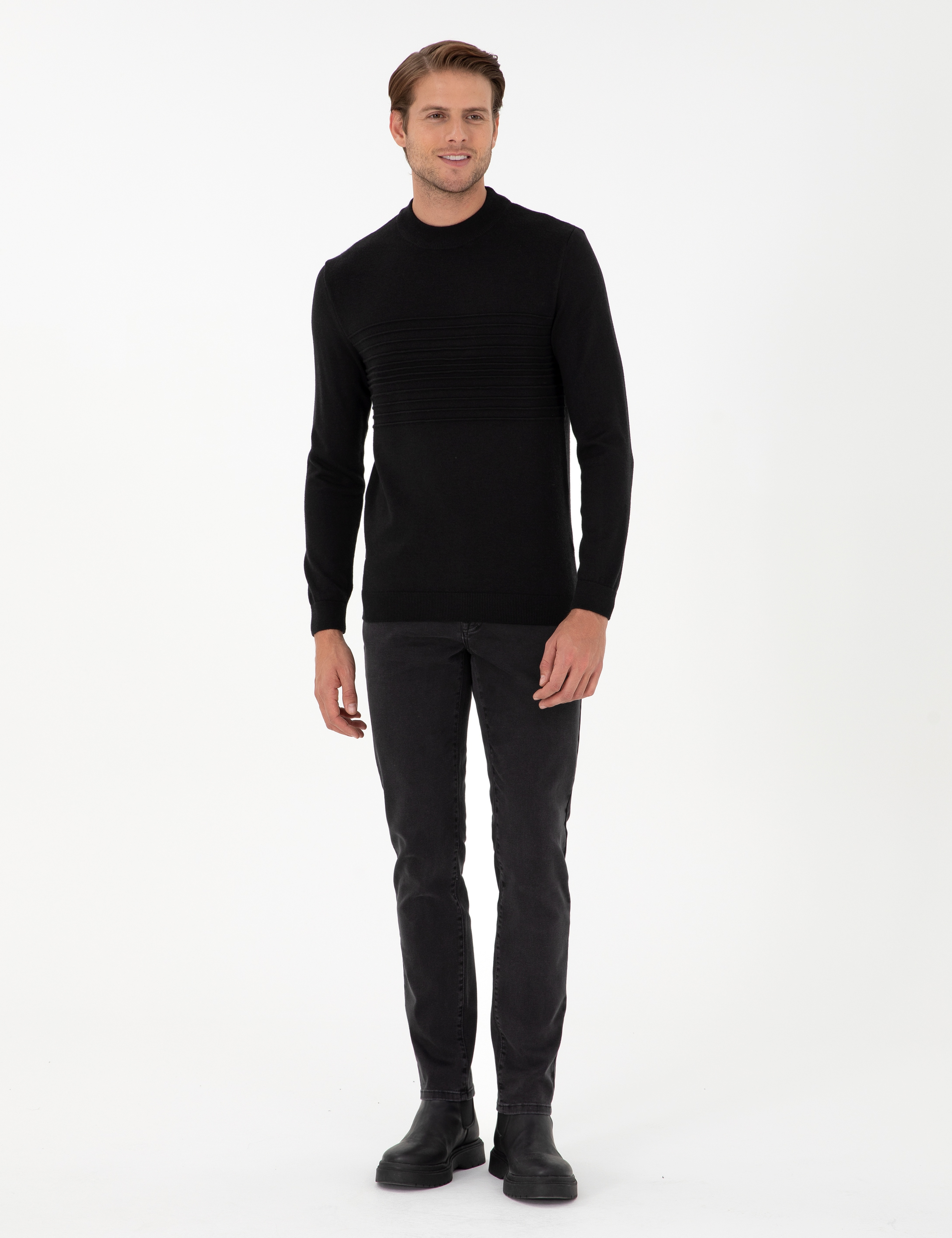 Siyah Slim Fit Çeyrek Yaka Yün Karışımlı Triko Kazak - Image 4
