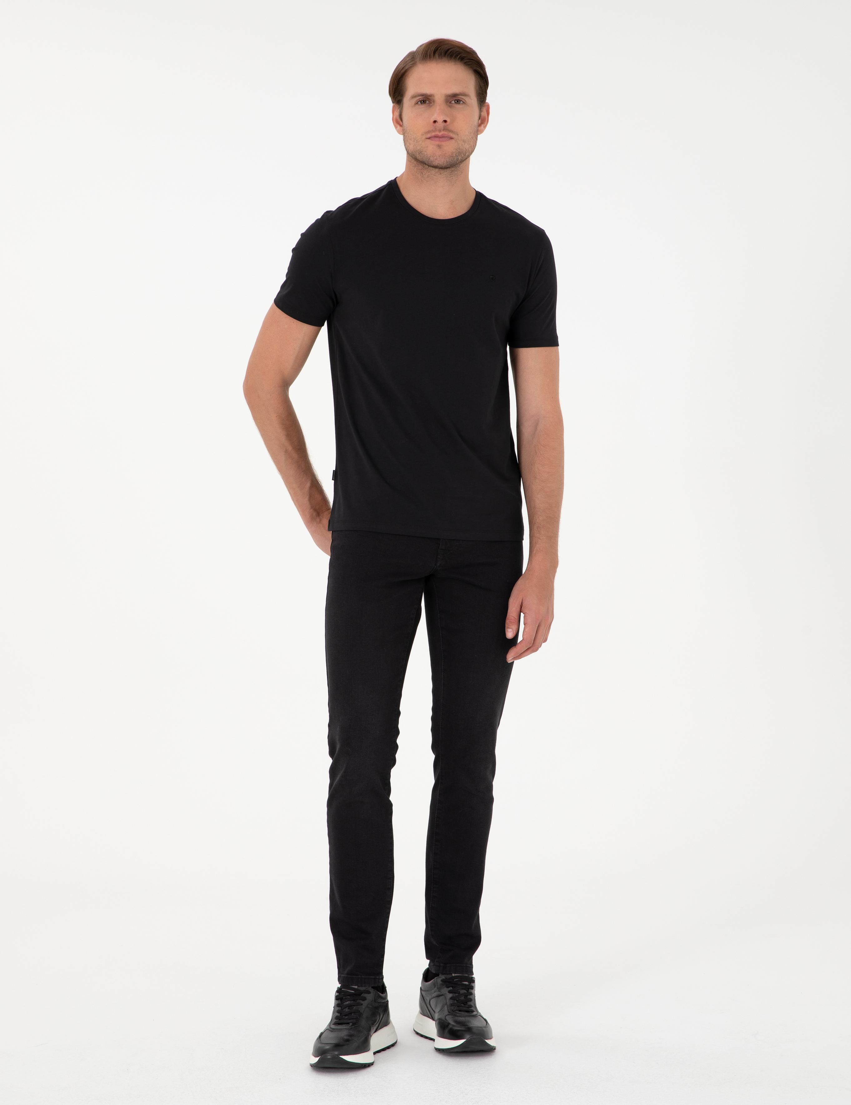 Siyah %100 Pamuk Slim Fit Bisiklet Yaka Basic Tişört