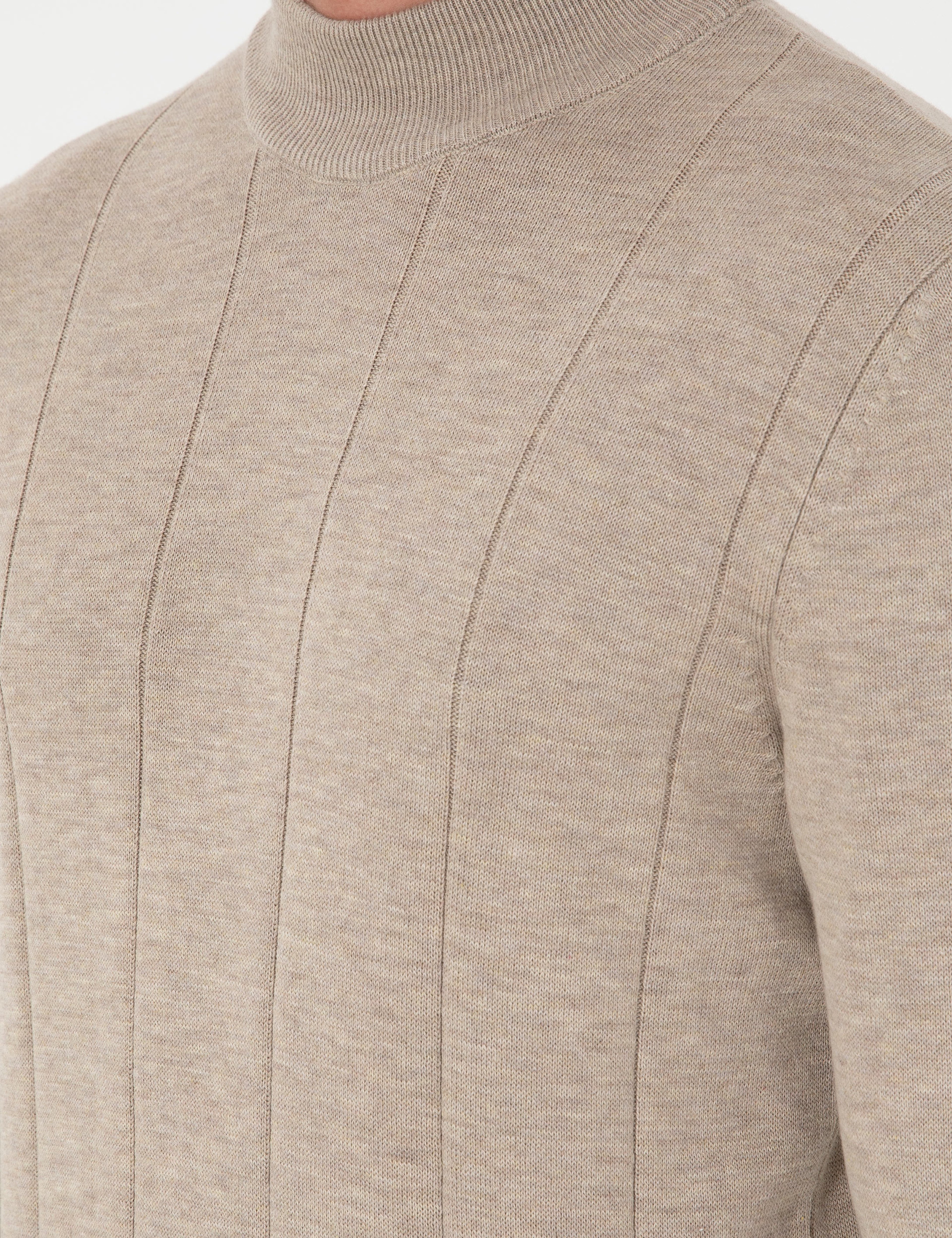 Kum Melanj Slim Fit Yarım Balıkçı Yaka Triko Kazak