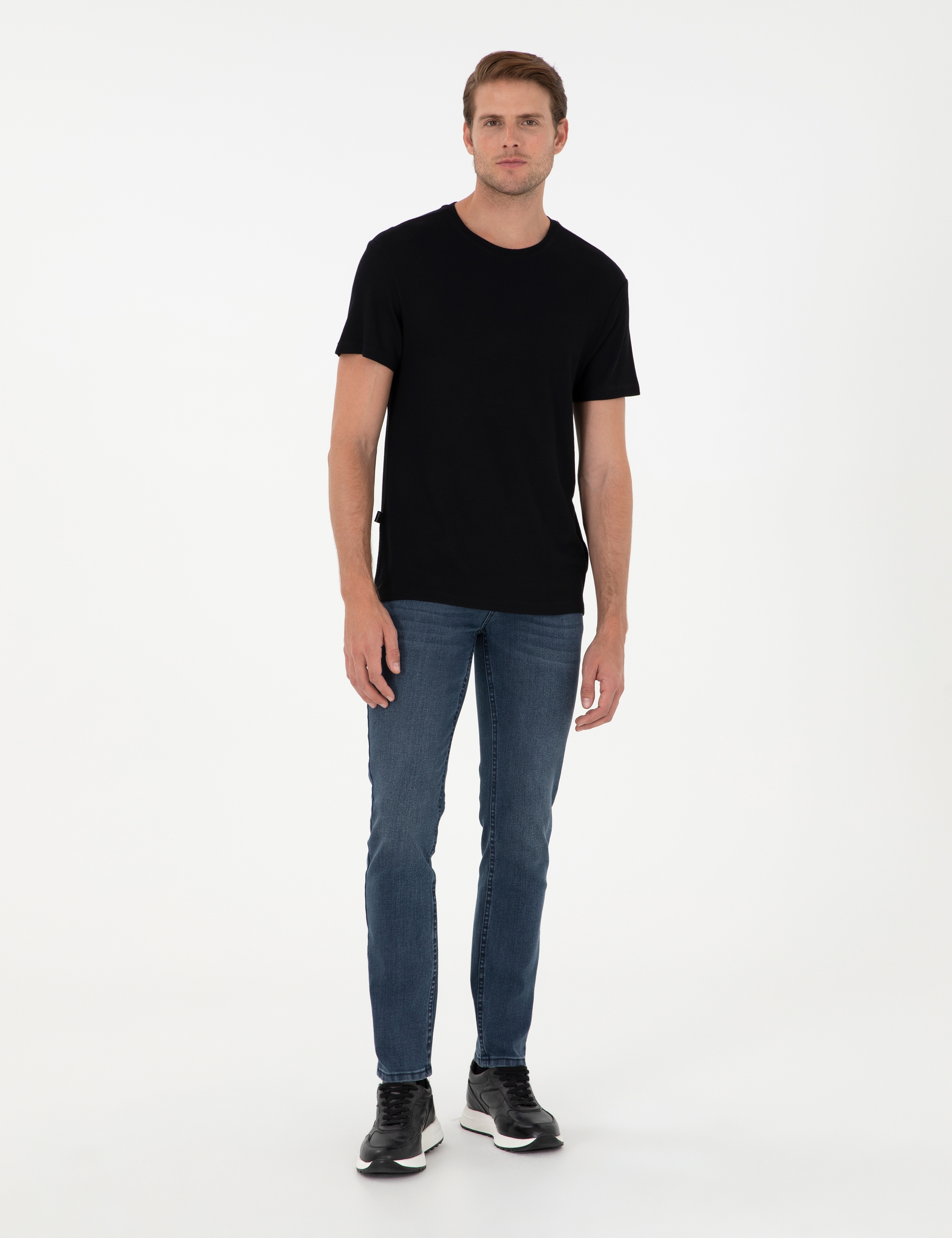 Siyah Slim Fit Bisiklet Yaka Basic Tişört