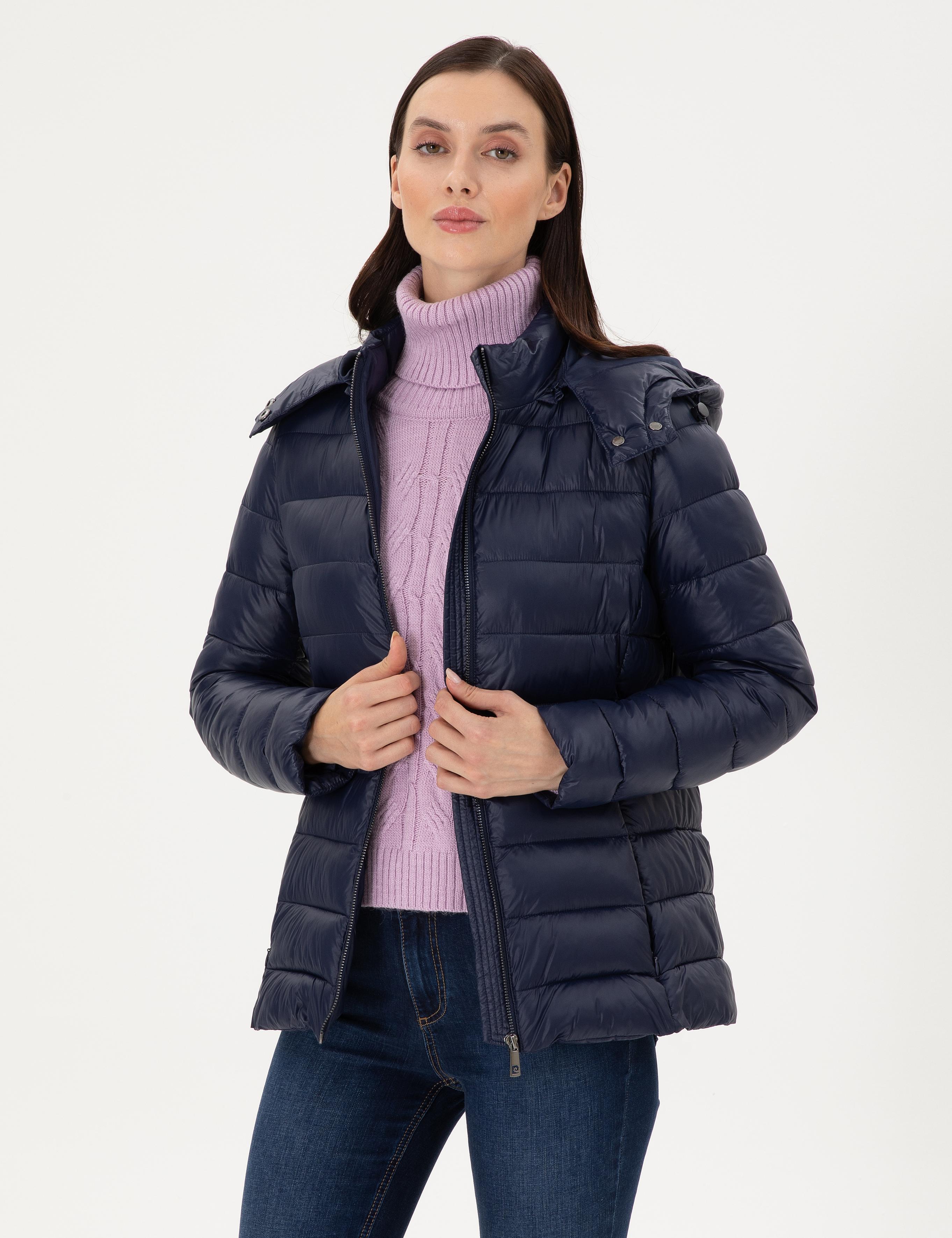 Lacivert Kapüşonlu Kapitone Mont