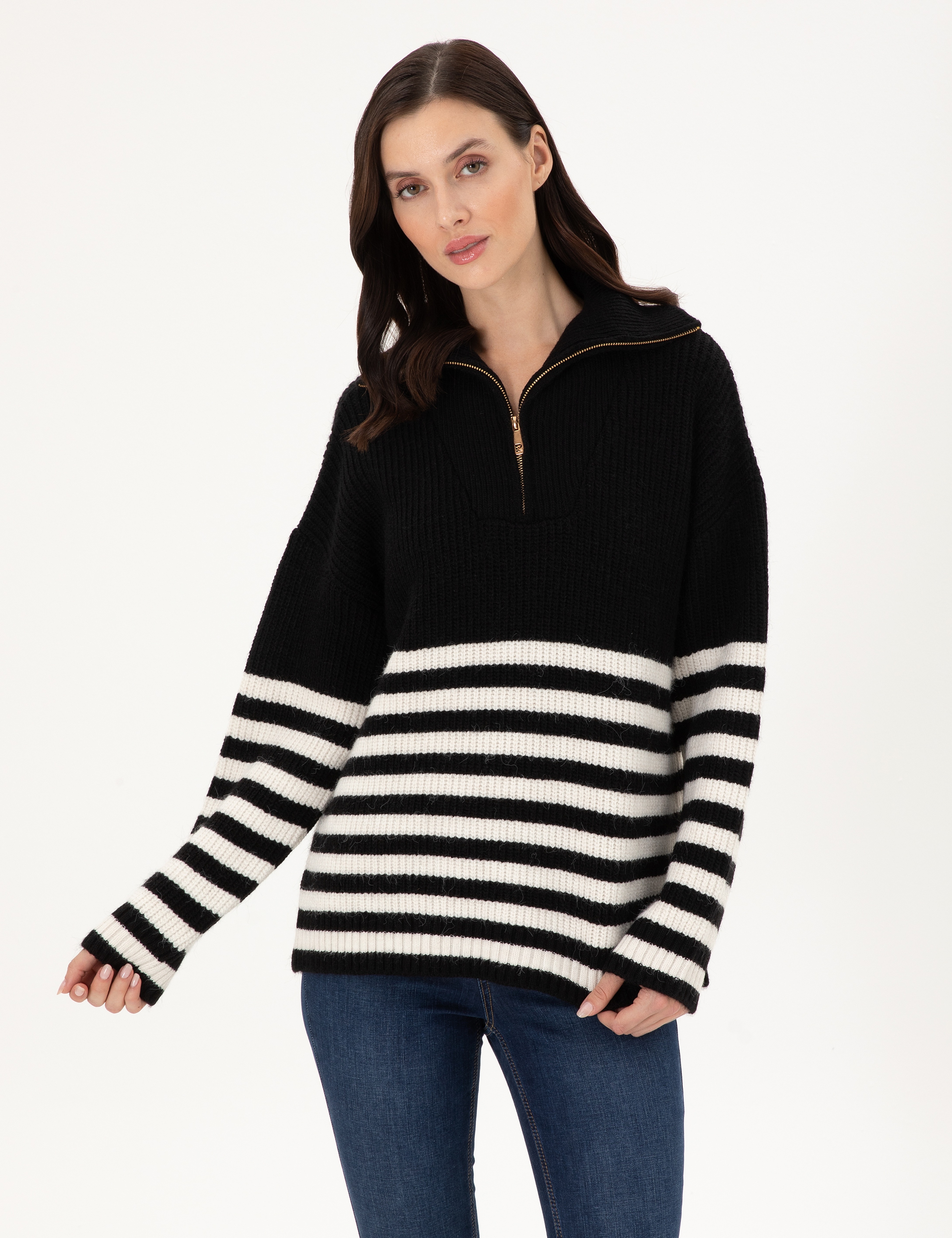 Siyah Comfort Fit Kazak - Image 1
