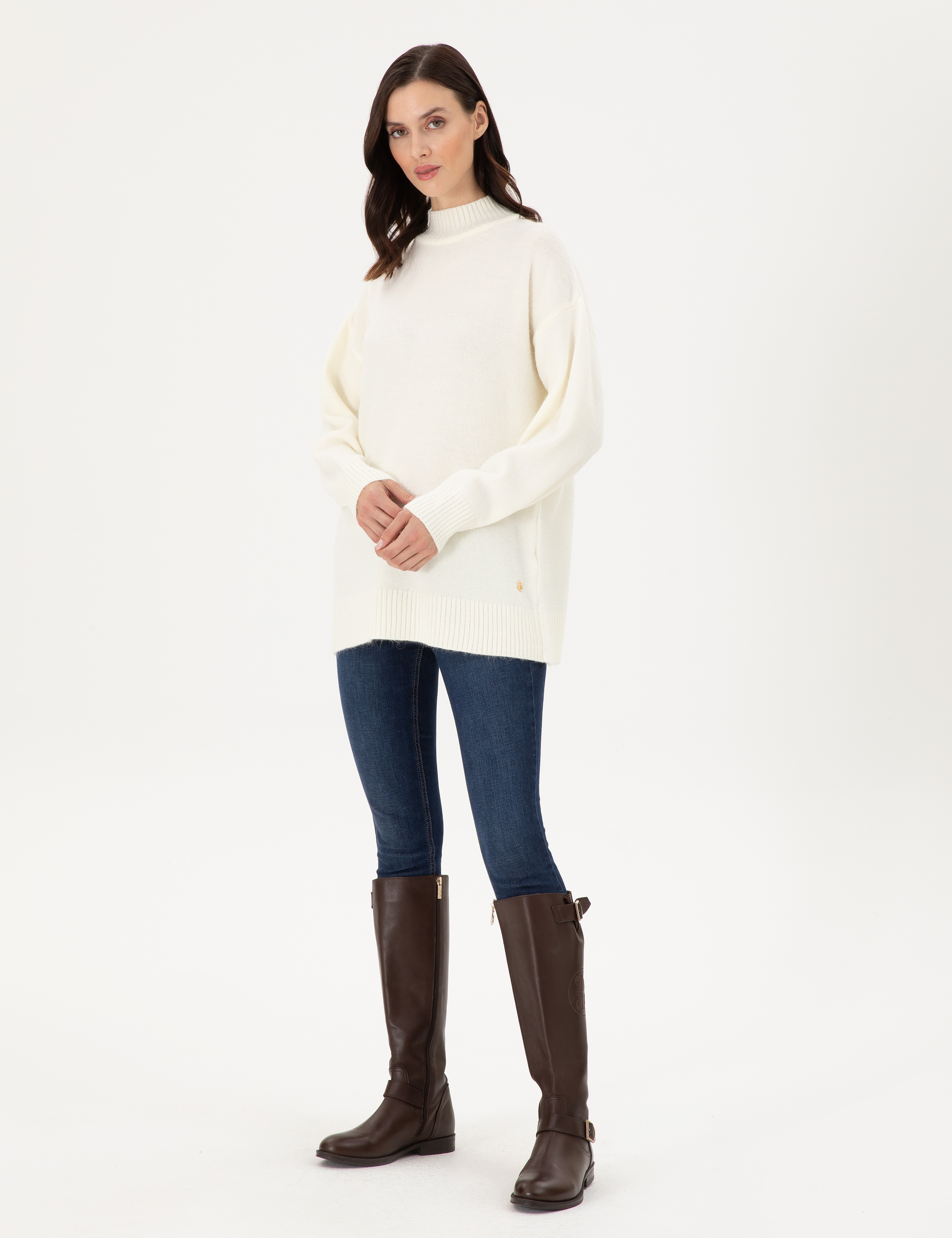 Ekru Oversize Yarım Balıkçı Kazak - Image 4
