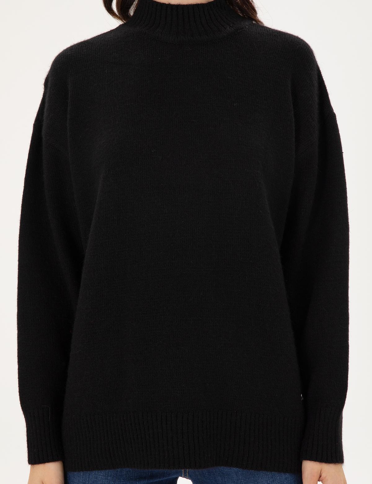 Siyah Oversize Yarım Balıkçı Kazak - 50301841008